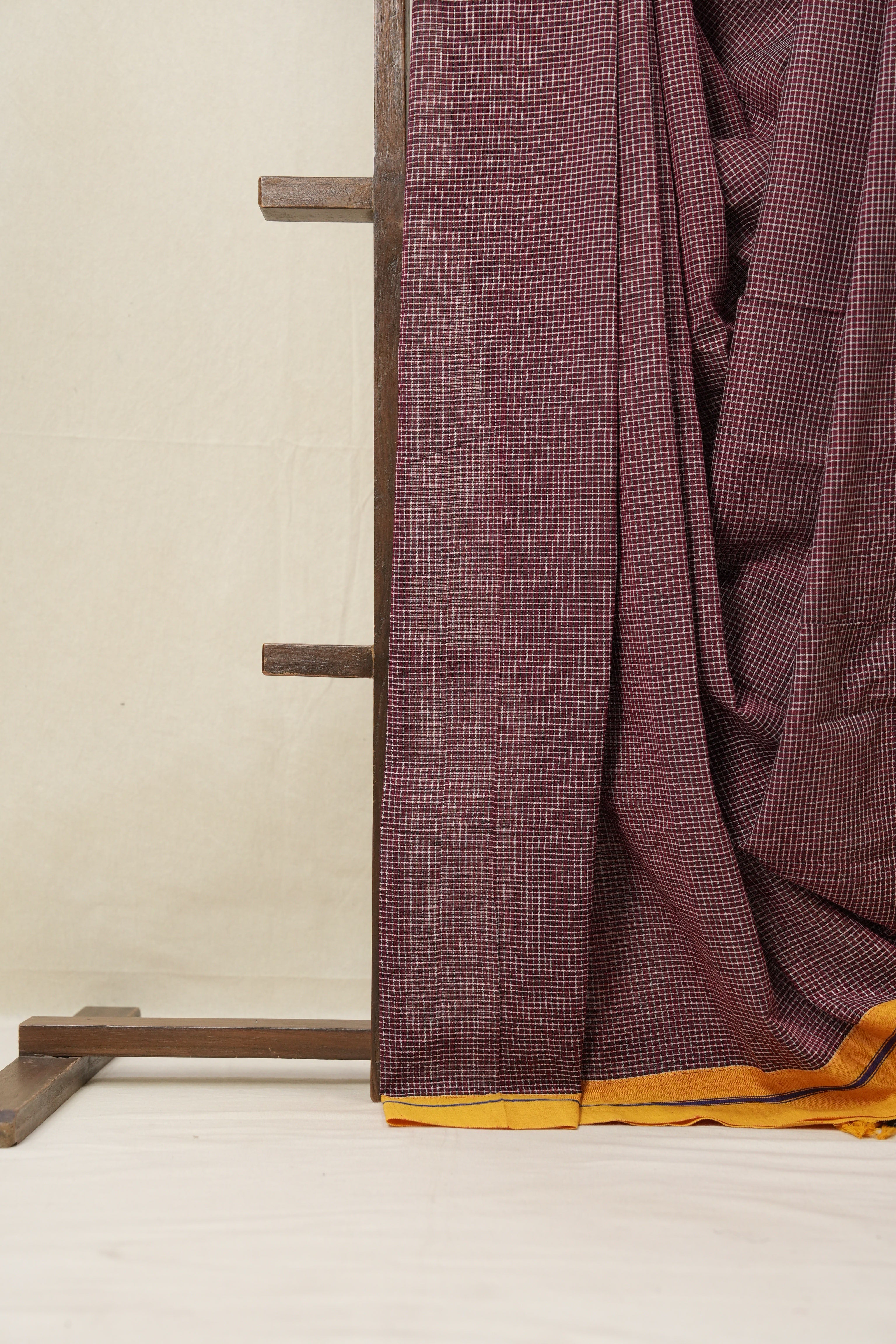 Maroon Small Checks Cotton Patteda Anchu Saree - SRMPAS256