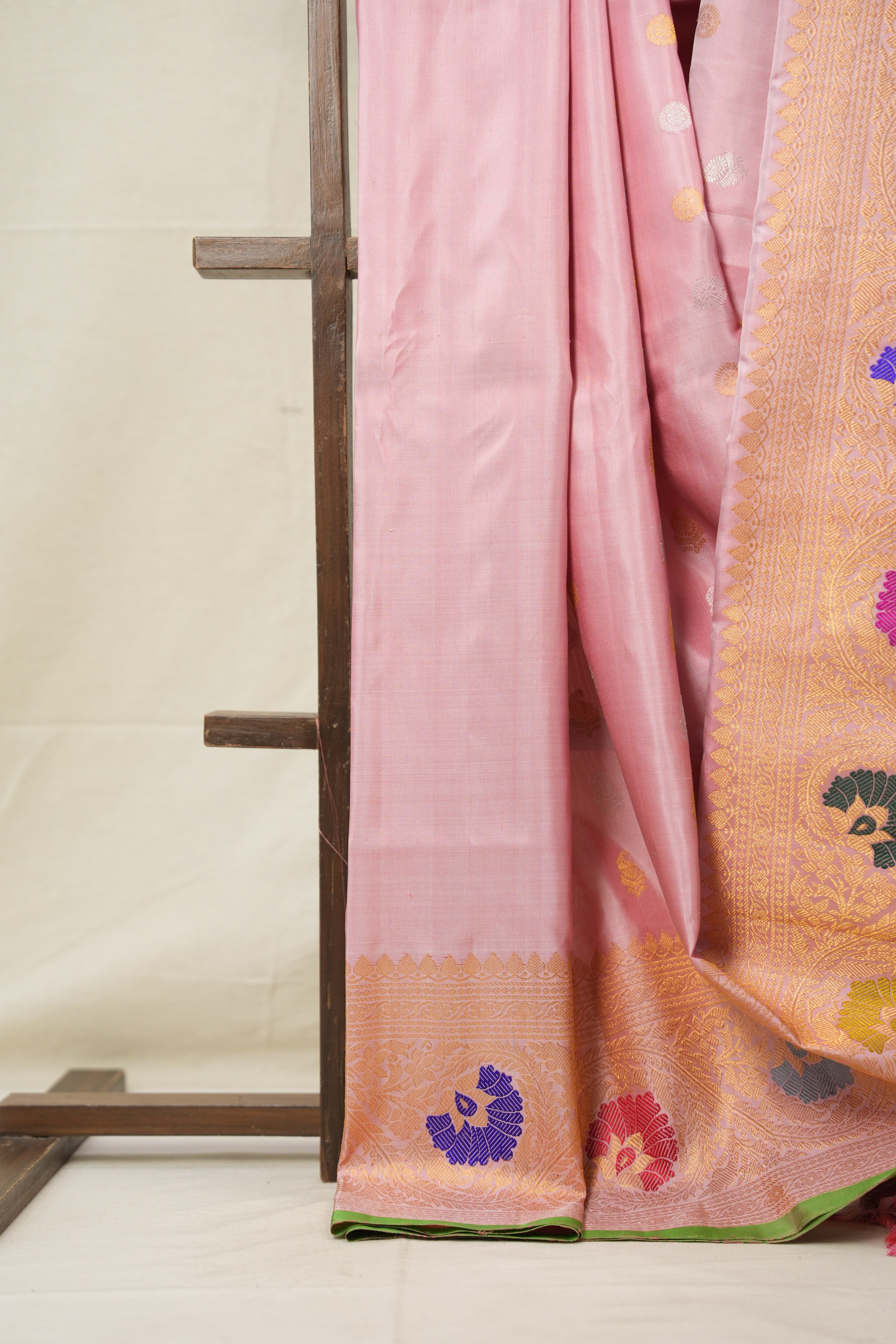 Bubblegum Pink Gadwal Silk Saree - SRBPGSS592