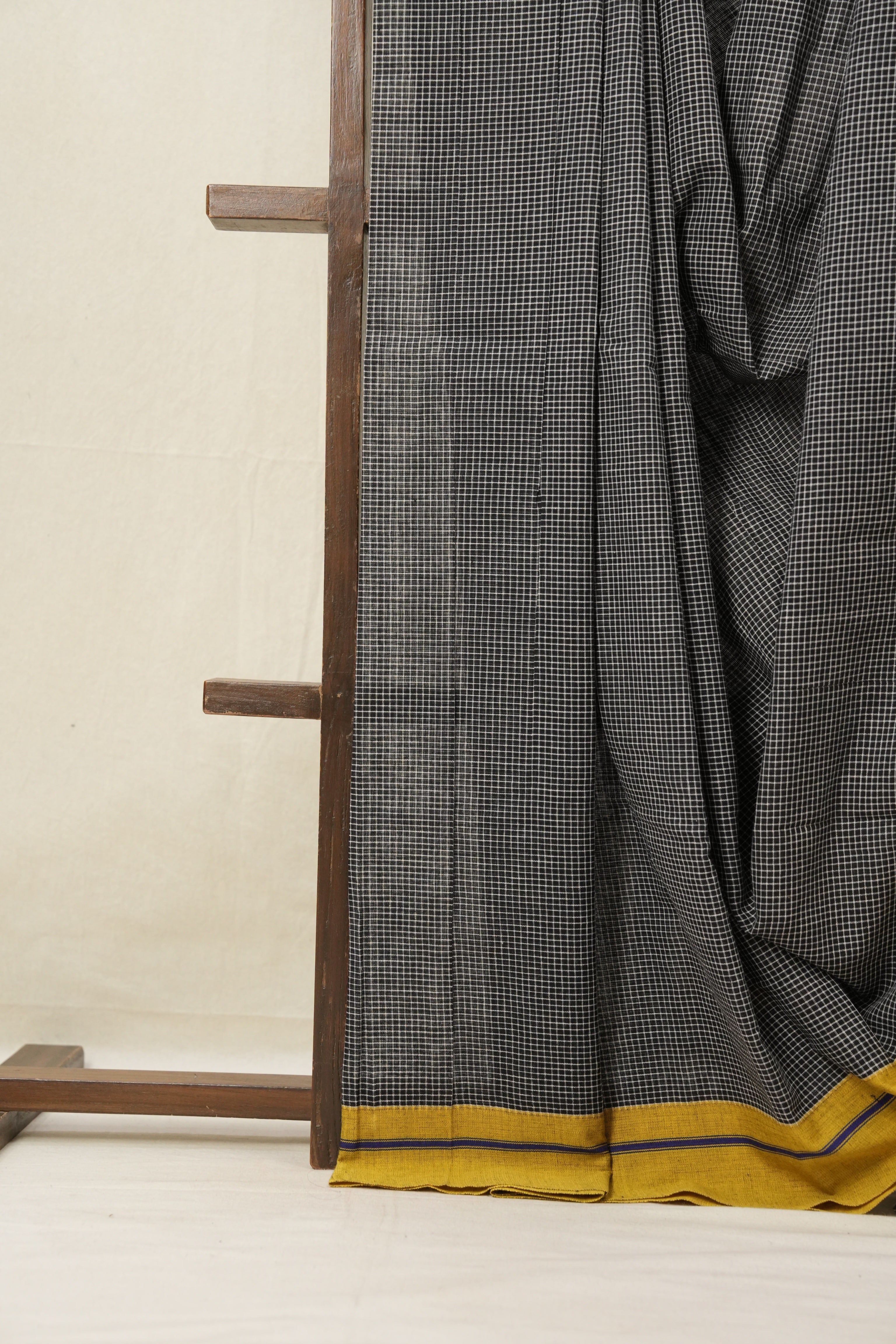 Black Small Checks Cotton Patteda Anchu Saree - SRBPAS224