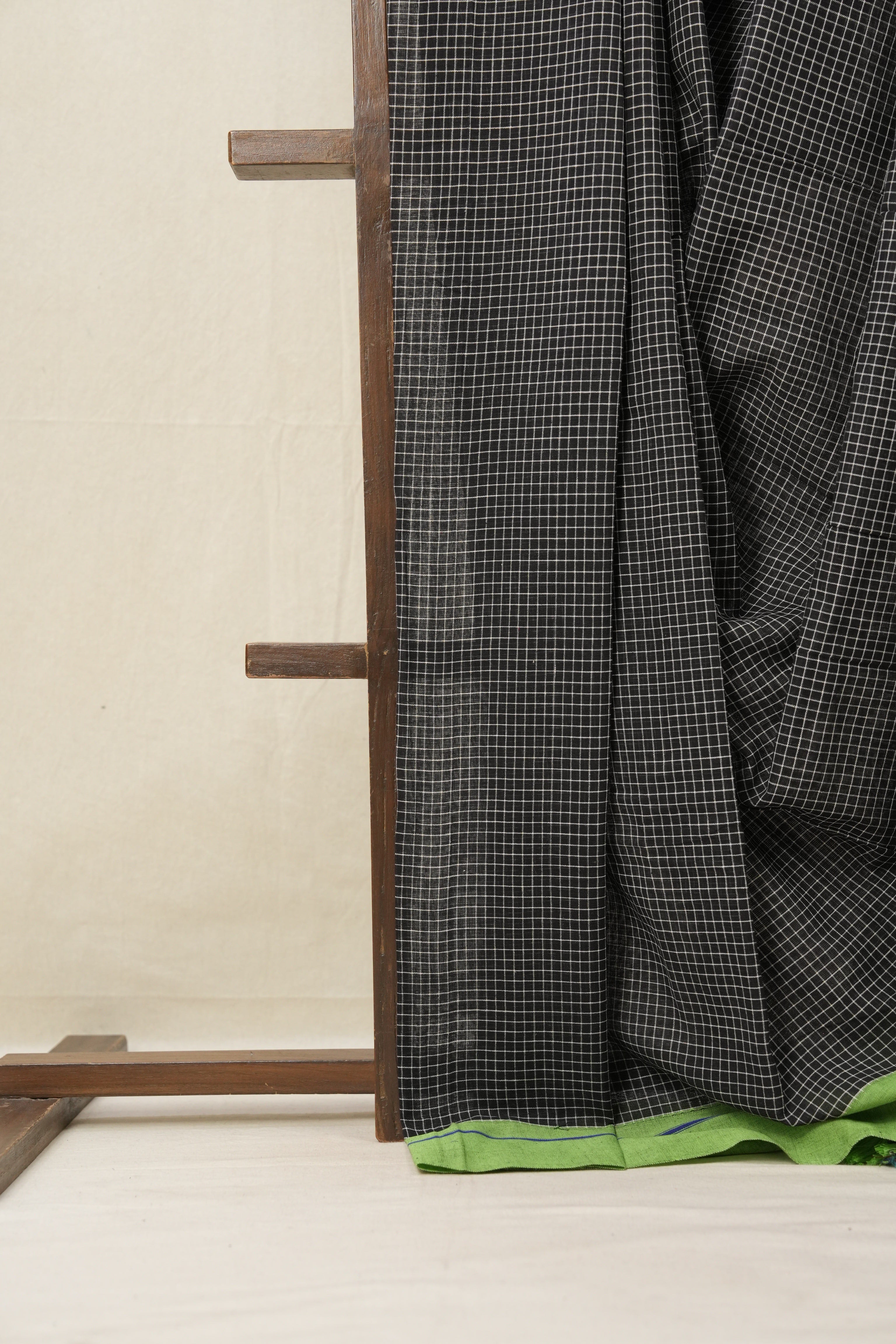 Black Big Checks Cotton Patteda Anchu Saree - SRBPAS237