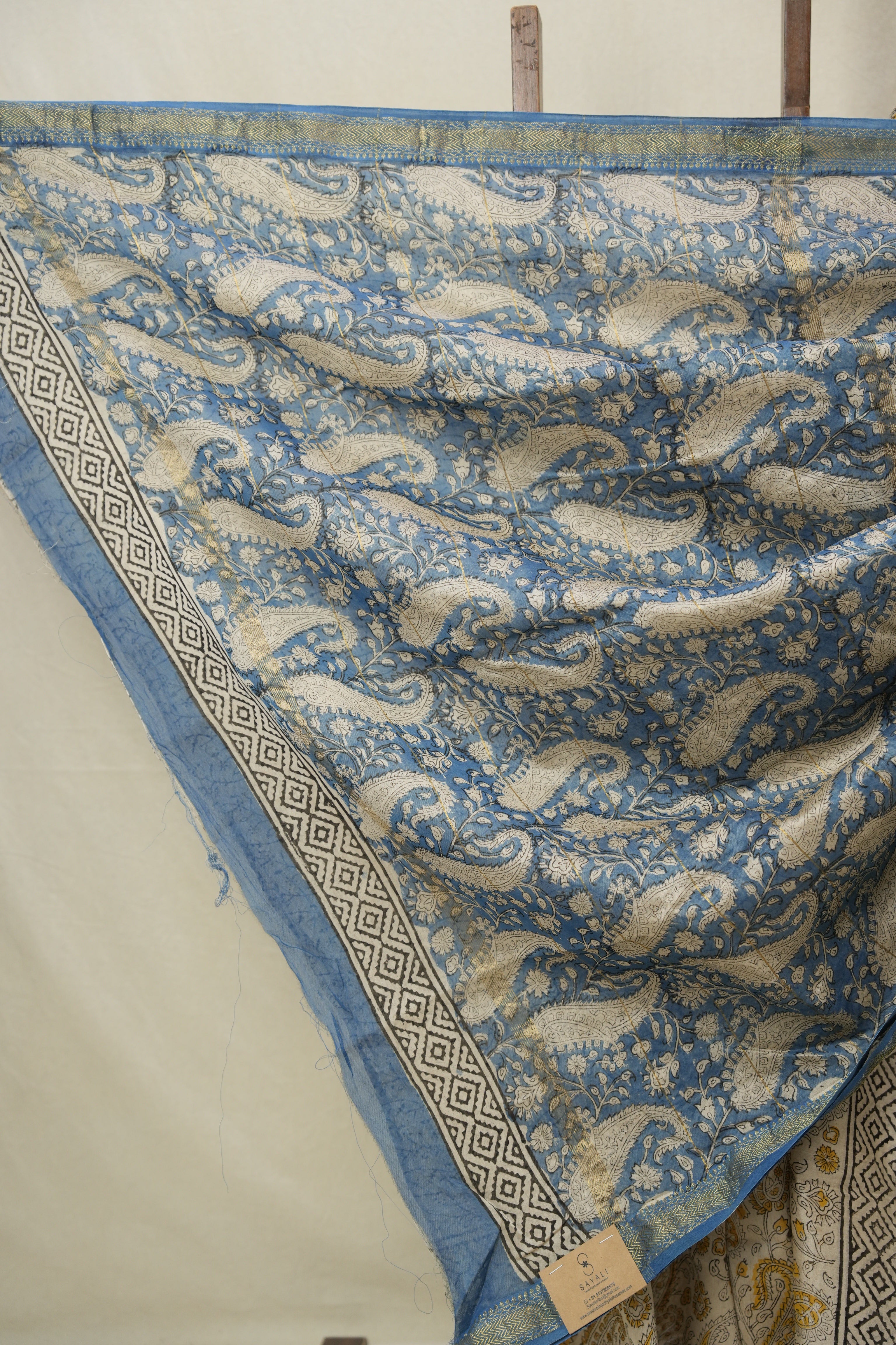 Cream HBP Cotton Silk Saree With Maheshwari Border - SRCCSS1563