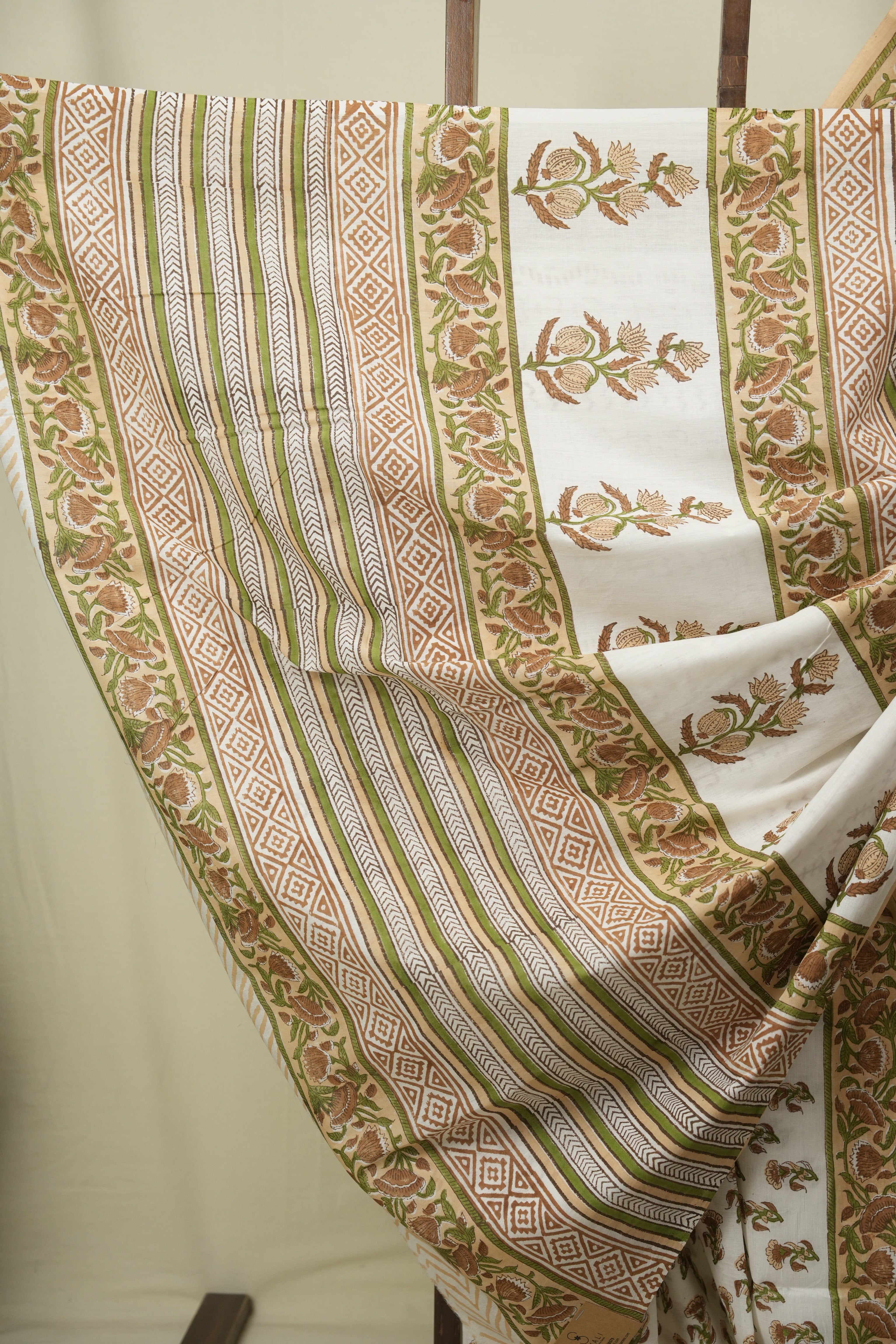 White HBP Cotton Saree - SRWCS3733
