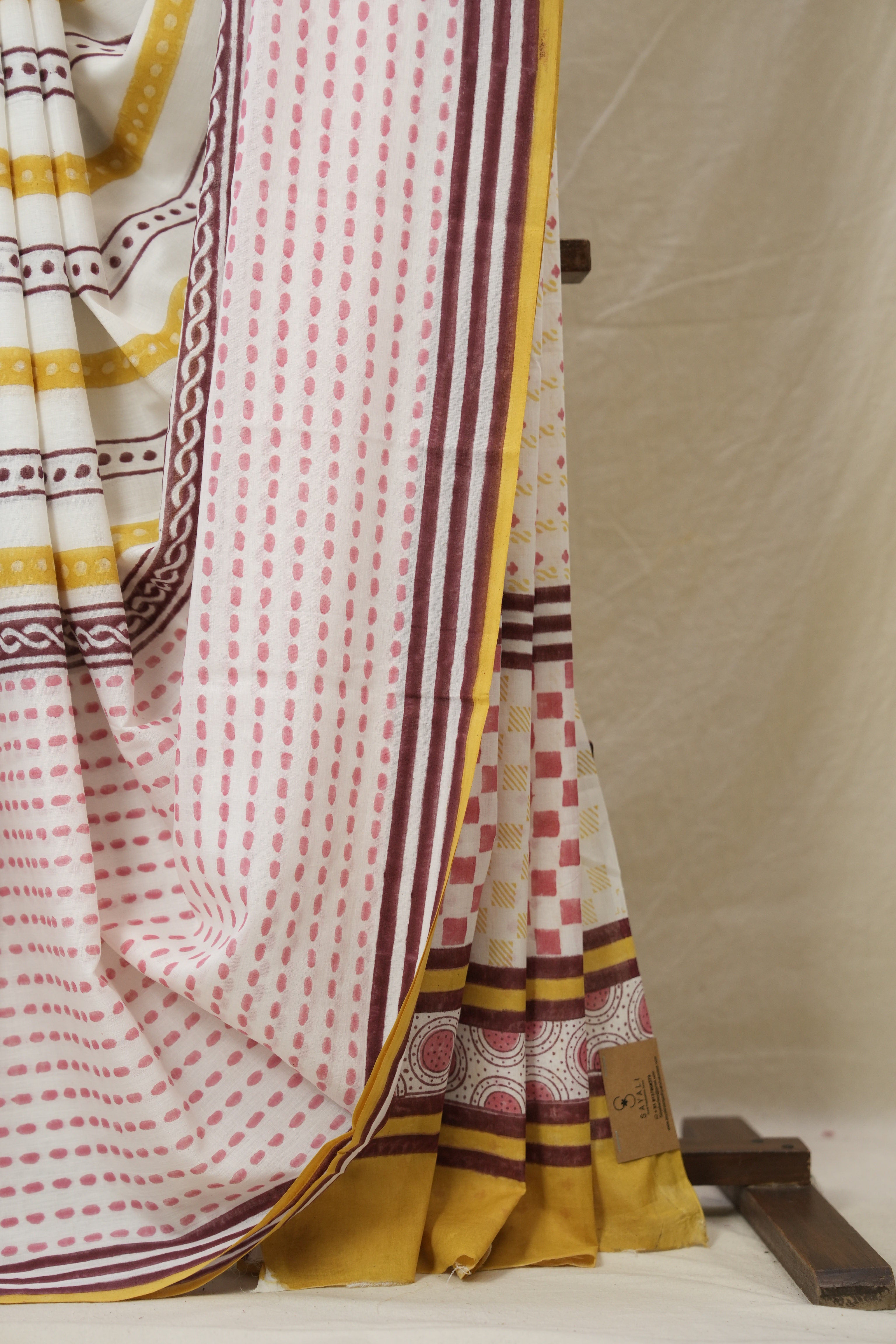 White HBP Cotton Saree - SRWCS3227