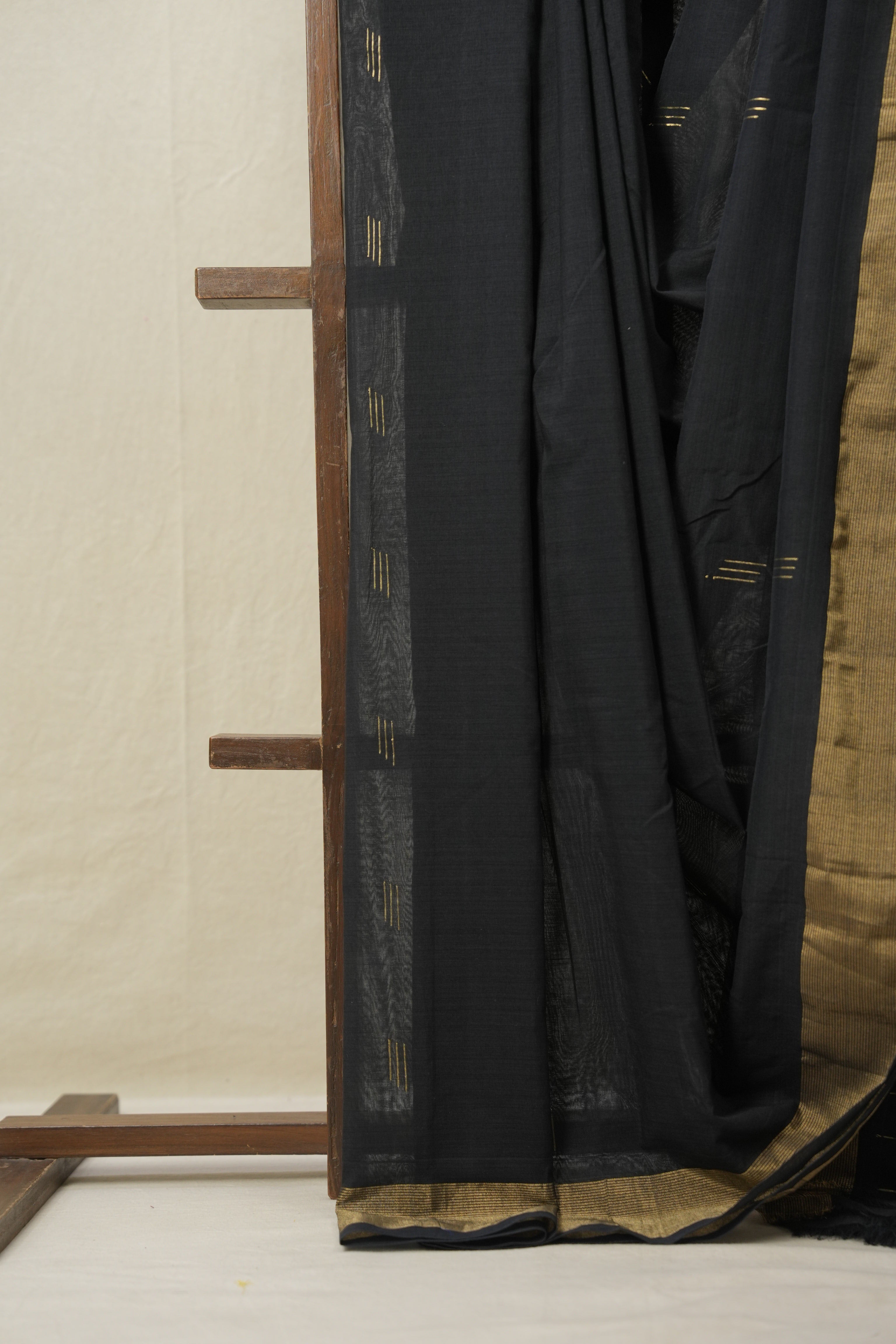 Black Cotton Paithani Saree - SRBCPS681