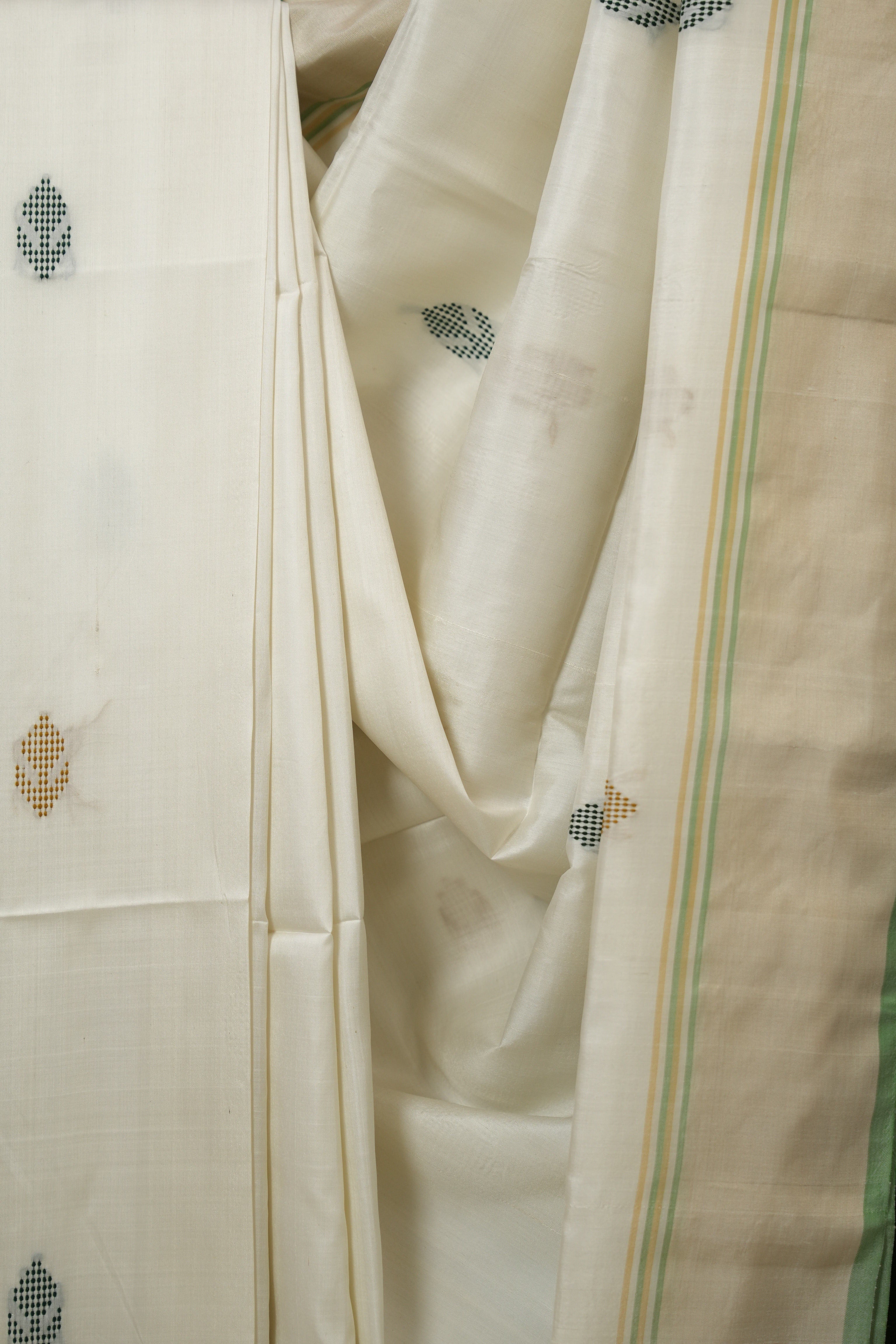 White Mulberry Silk Saree - SRWMSS08