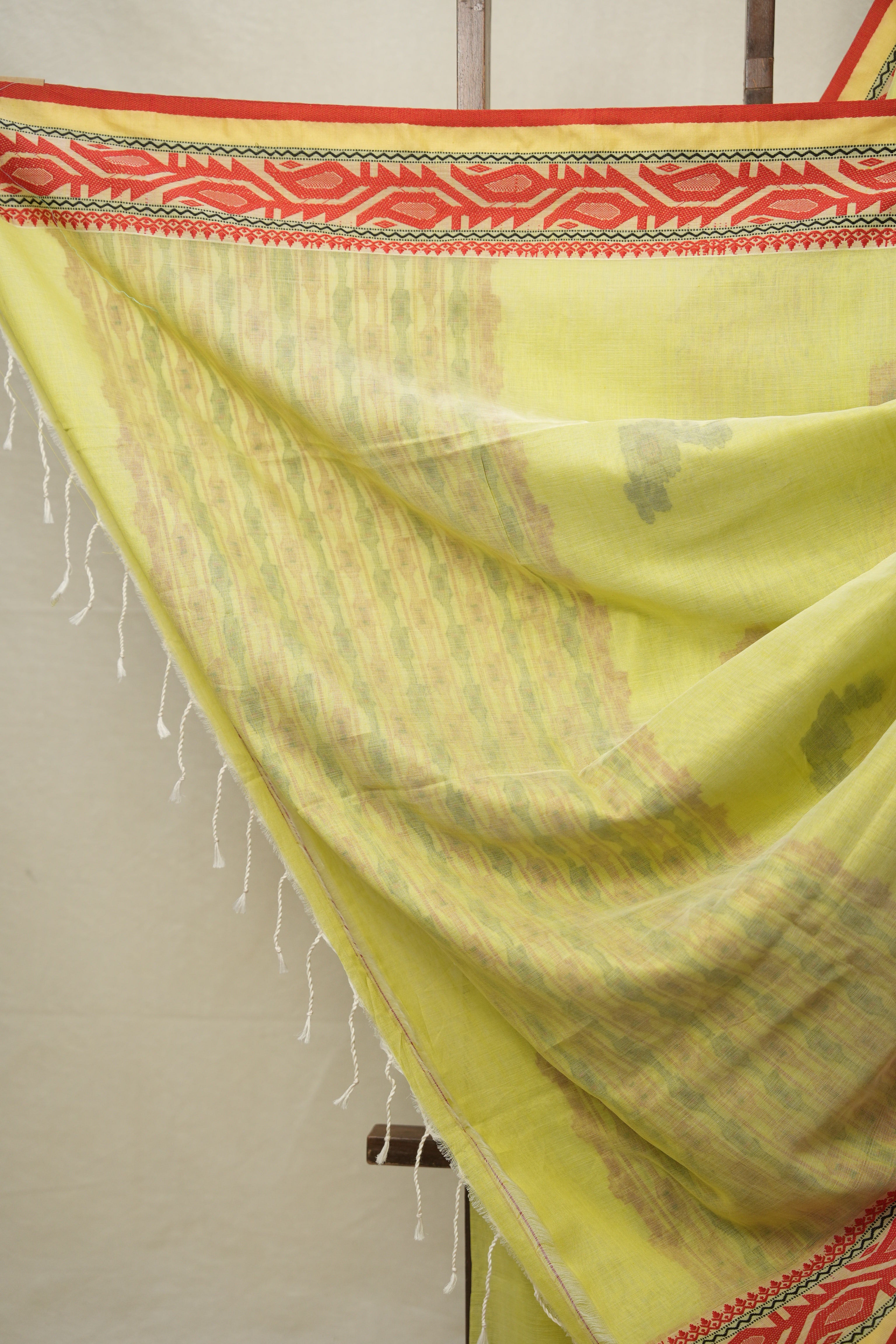 Yellow Bengal Cotton Jamdani Saree - SRYBCJS177