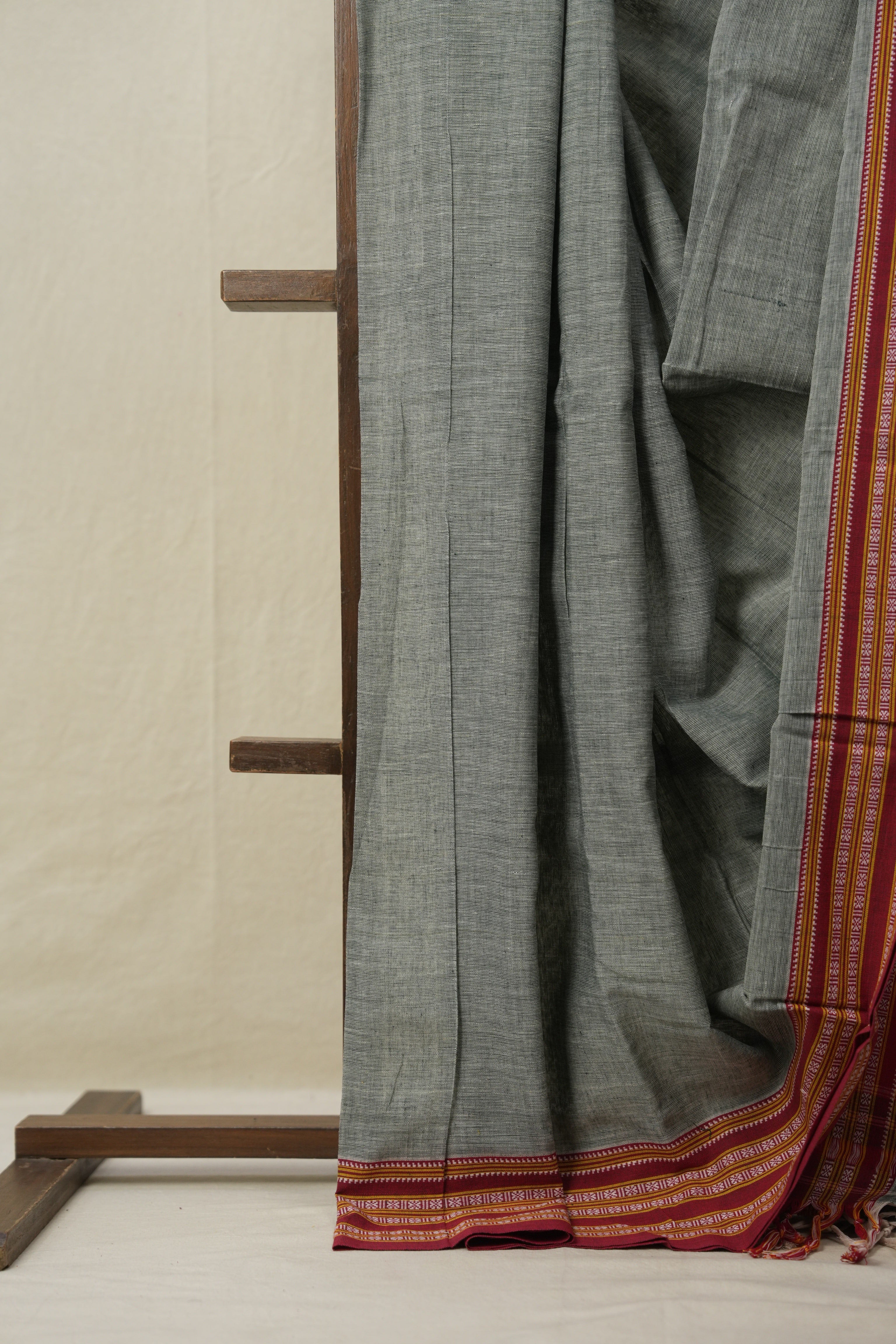 Light Green Plain Cotton Patteda Anchu Saree - SRLGPAS299