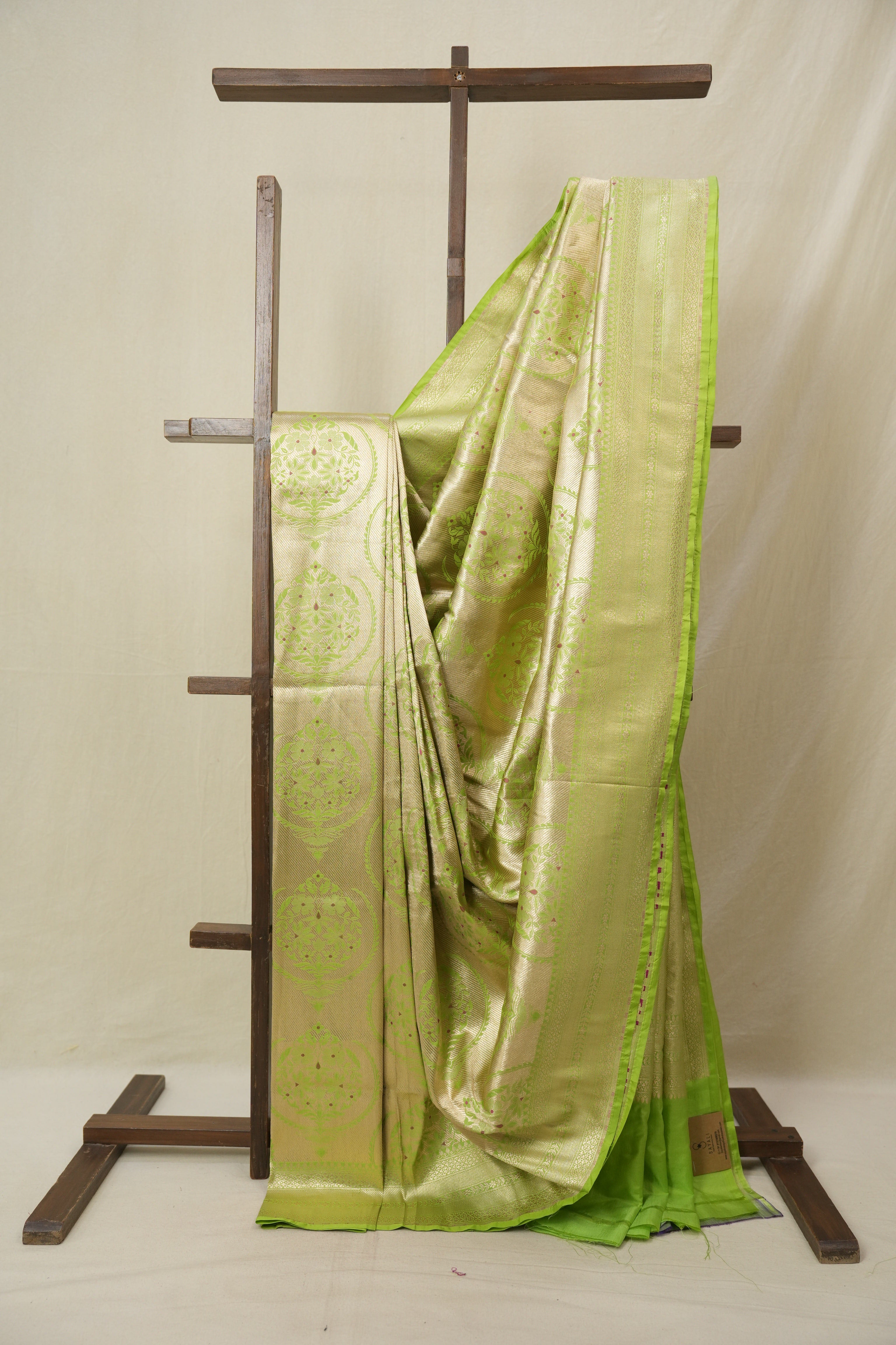 Cream-Parrot Green Banarasi Silk Saree - SRCPGBSS906