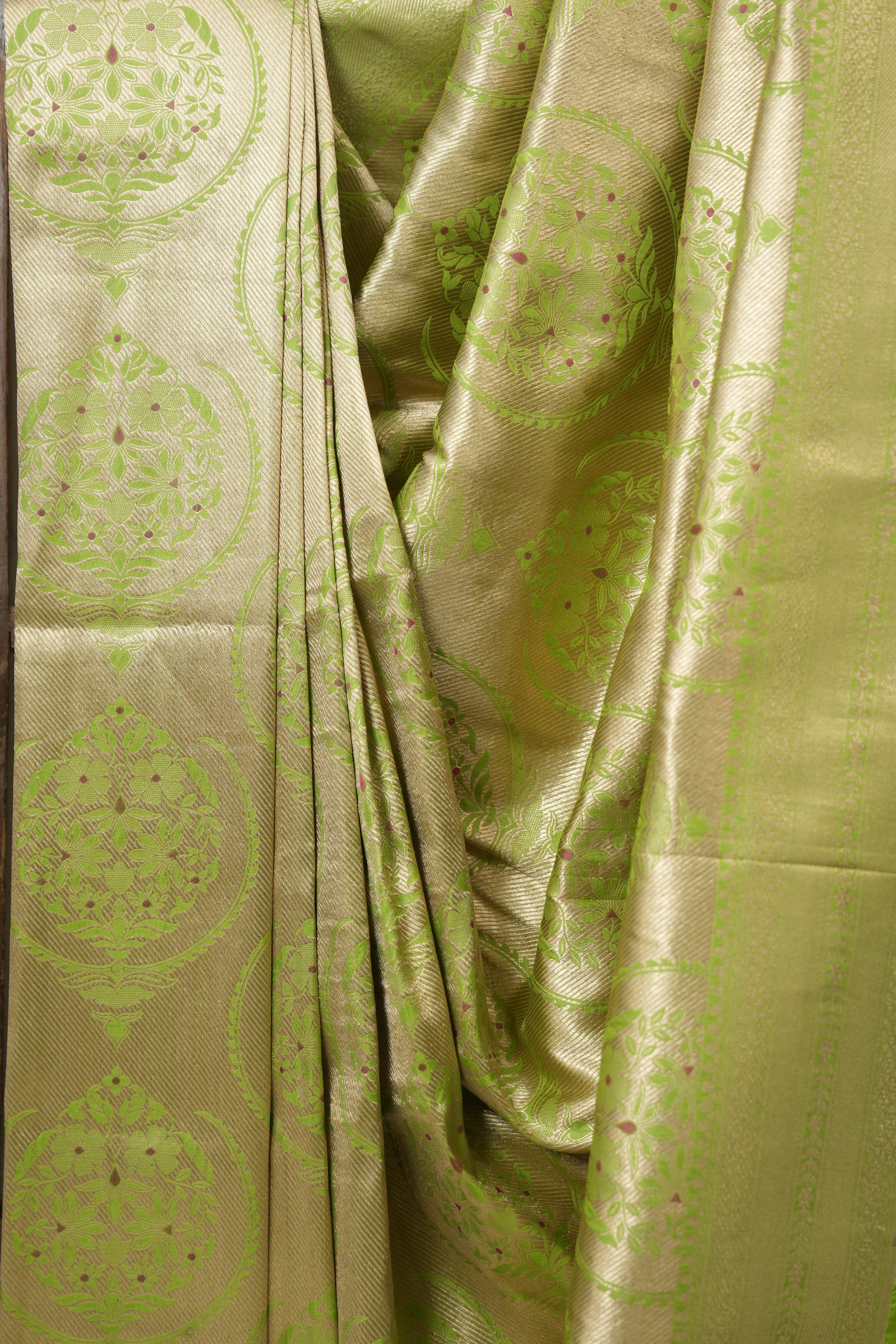 Cream-Parrot Green Banarasi Silk Saree - SRCPGBSS906