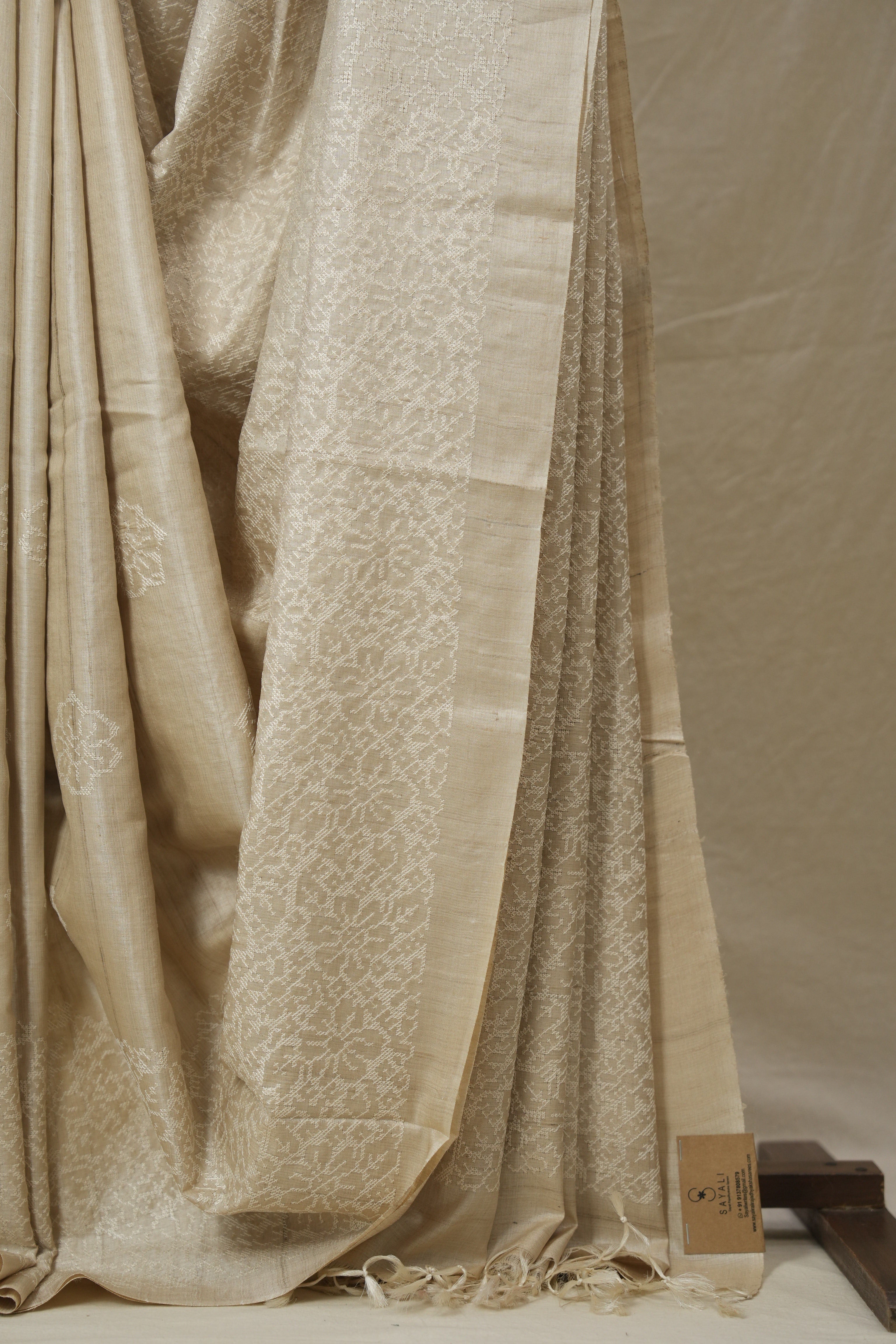 Cream Machine Embroidered Tussar Silk Saree - SRCMETSS1536