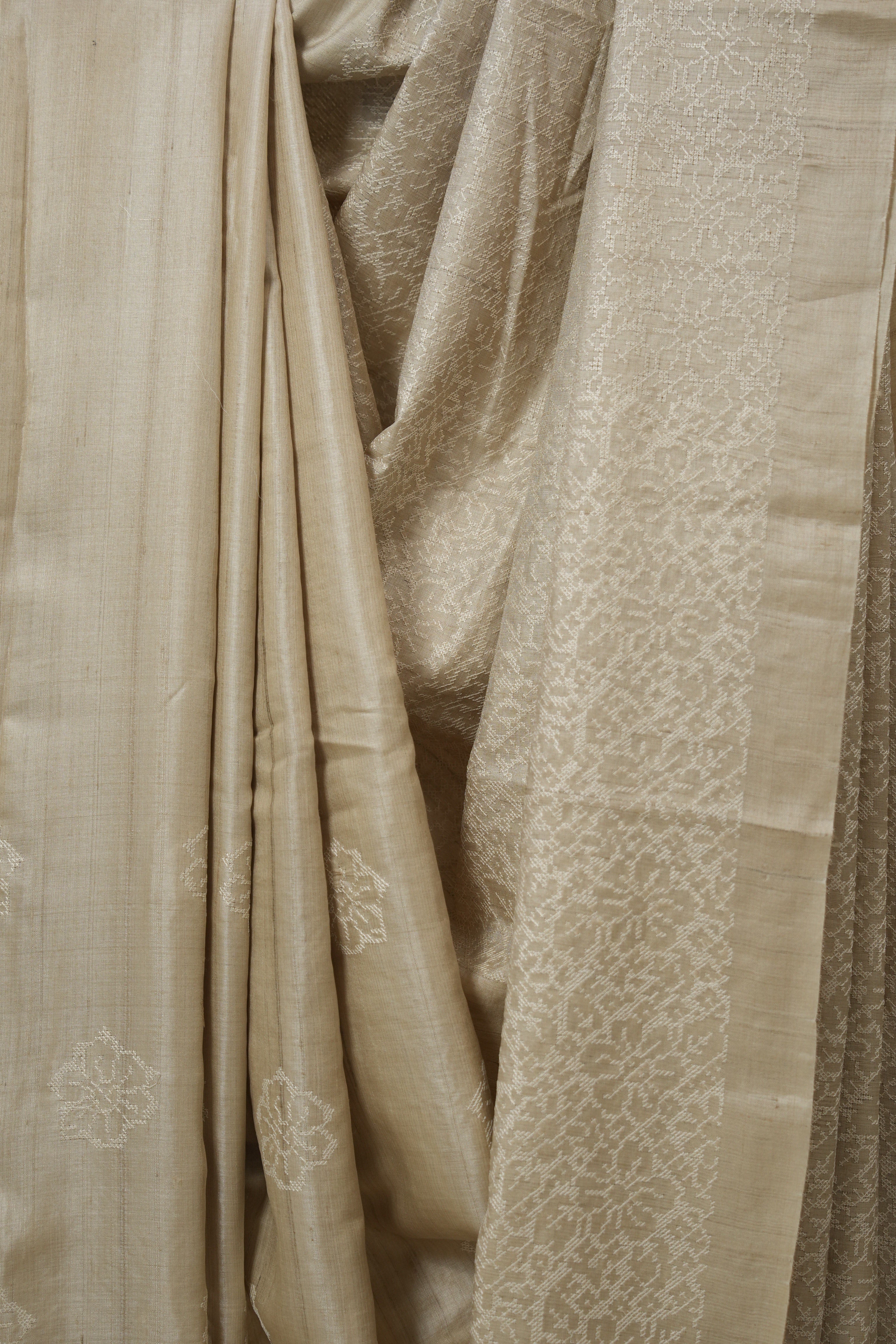 Cream Machine Embroidered Tussar Silk Saree - SRCMETSS1536