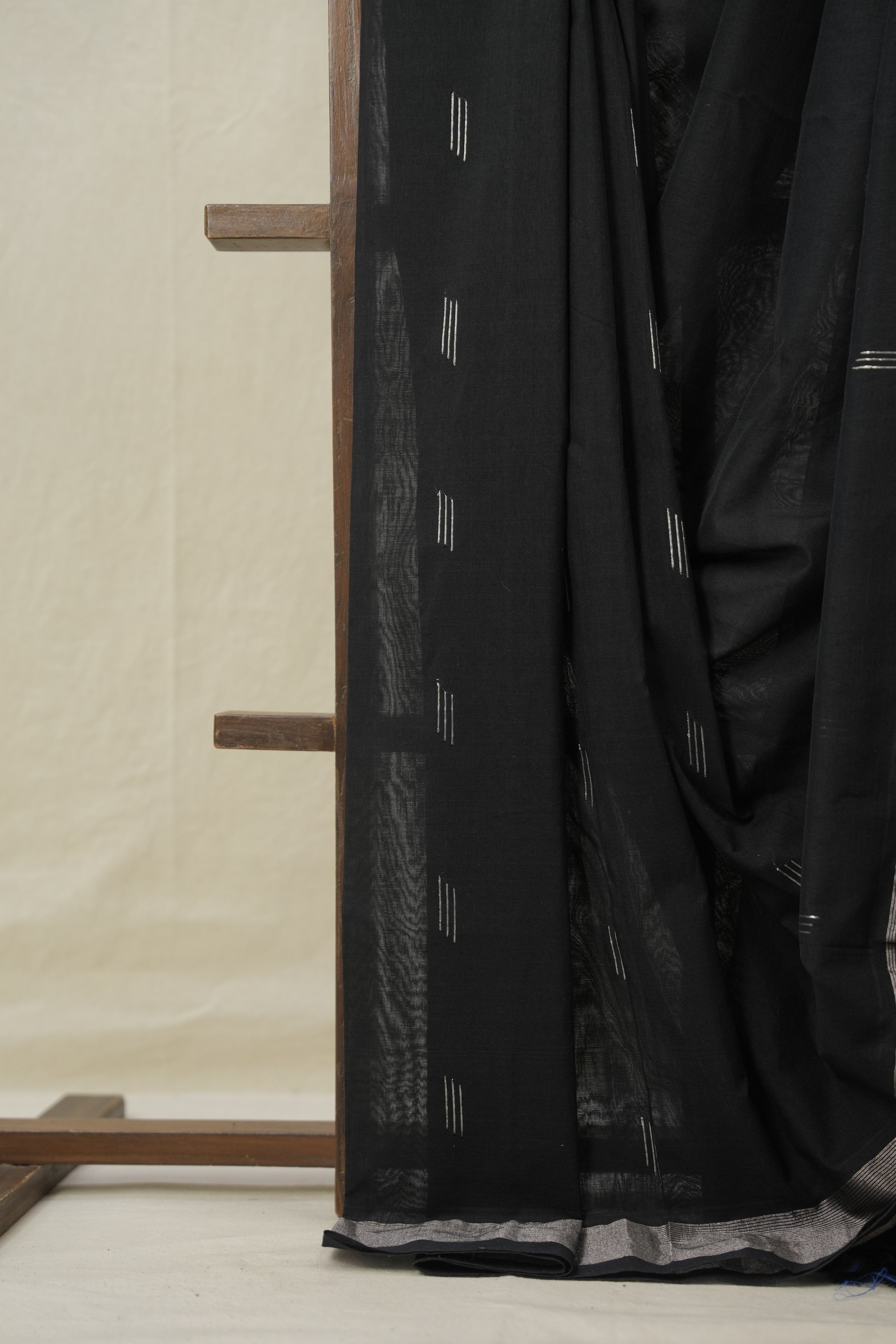 Black Cotton Paithani Saree - SRBCPS694