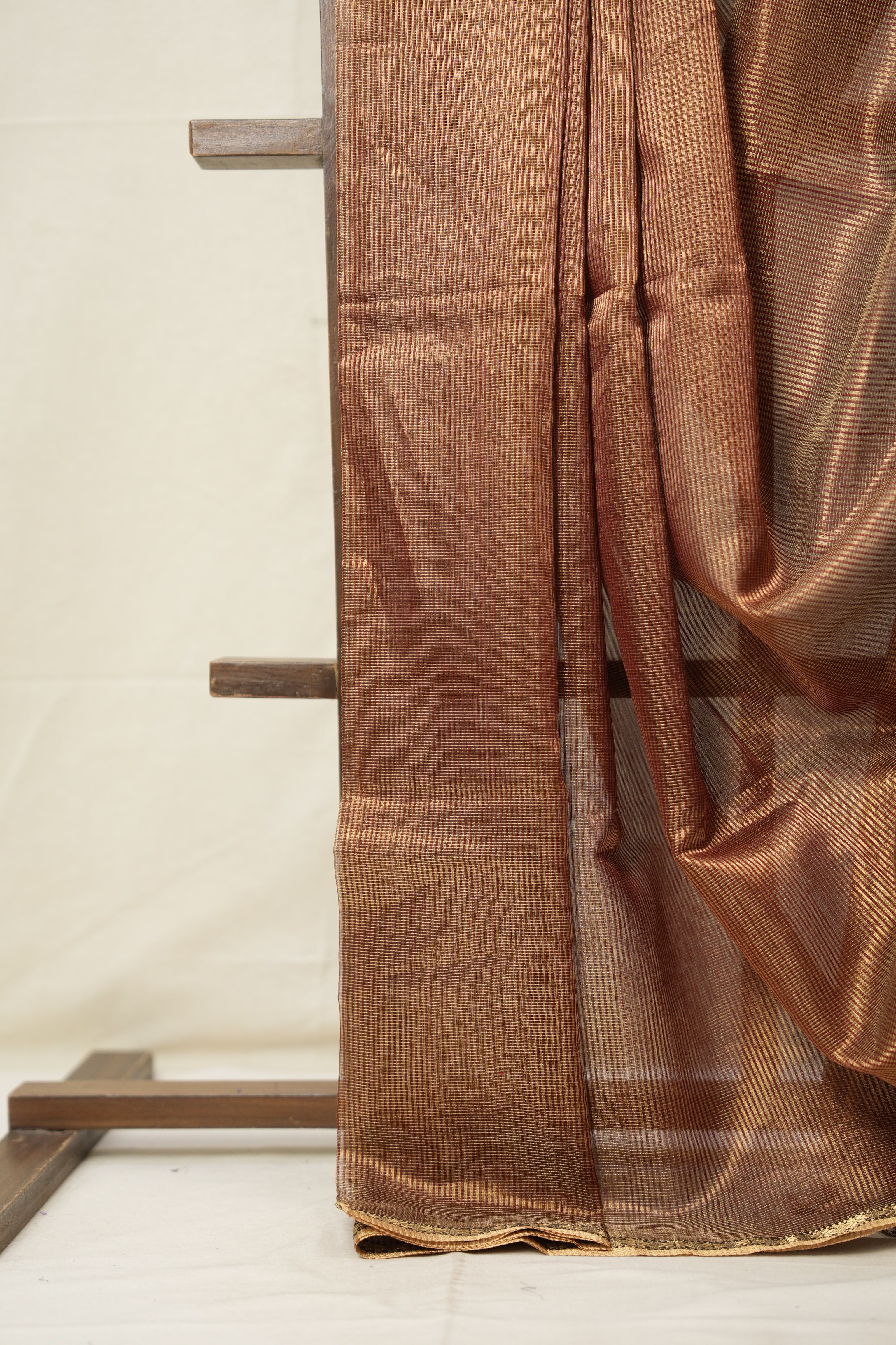 Maroon Gold Maheshwari Tissue Saree - SRMGMTS683