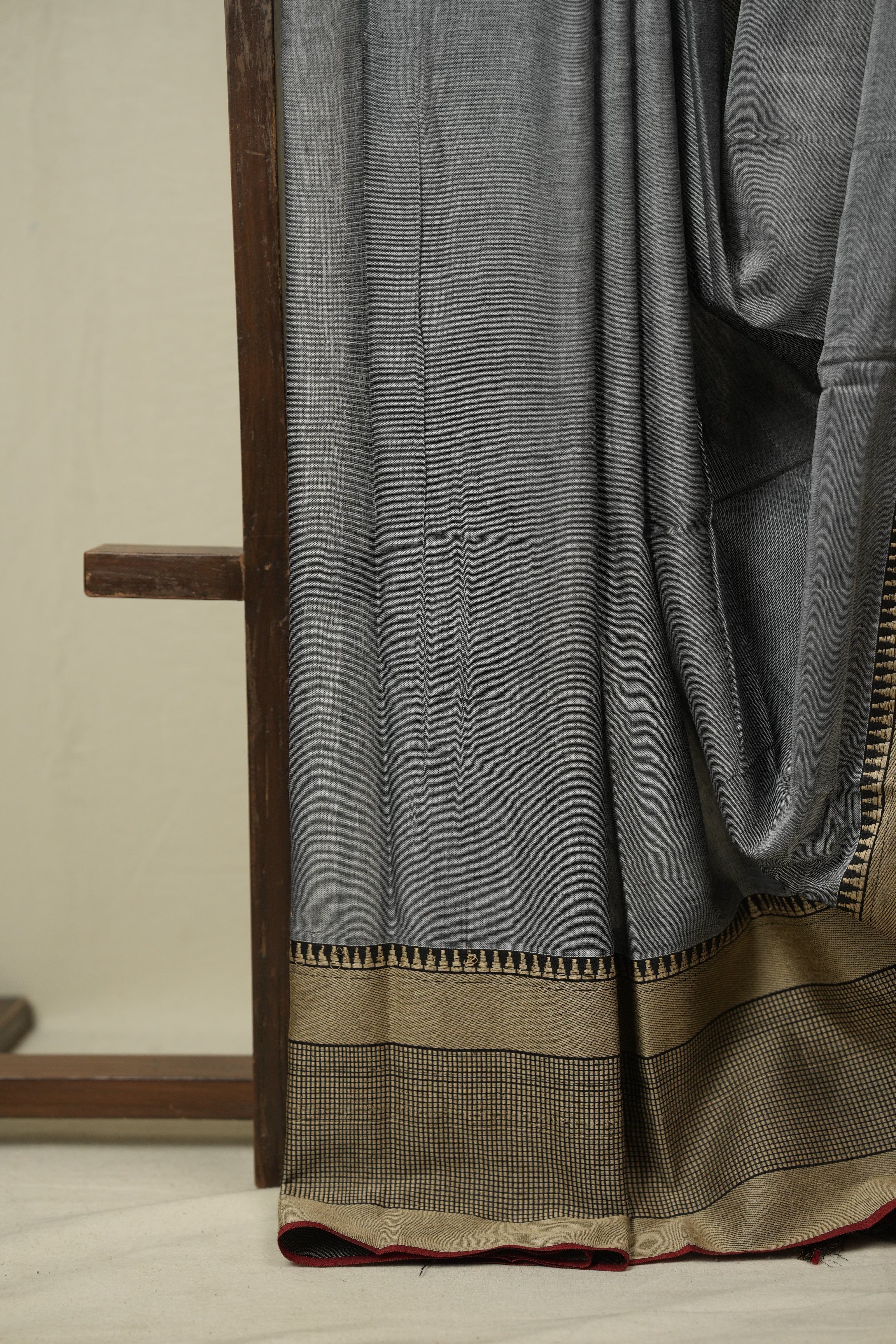 Grey Narayan Peth Cotton Saree - SRGNPCS53