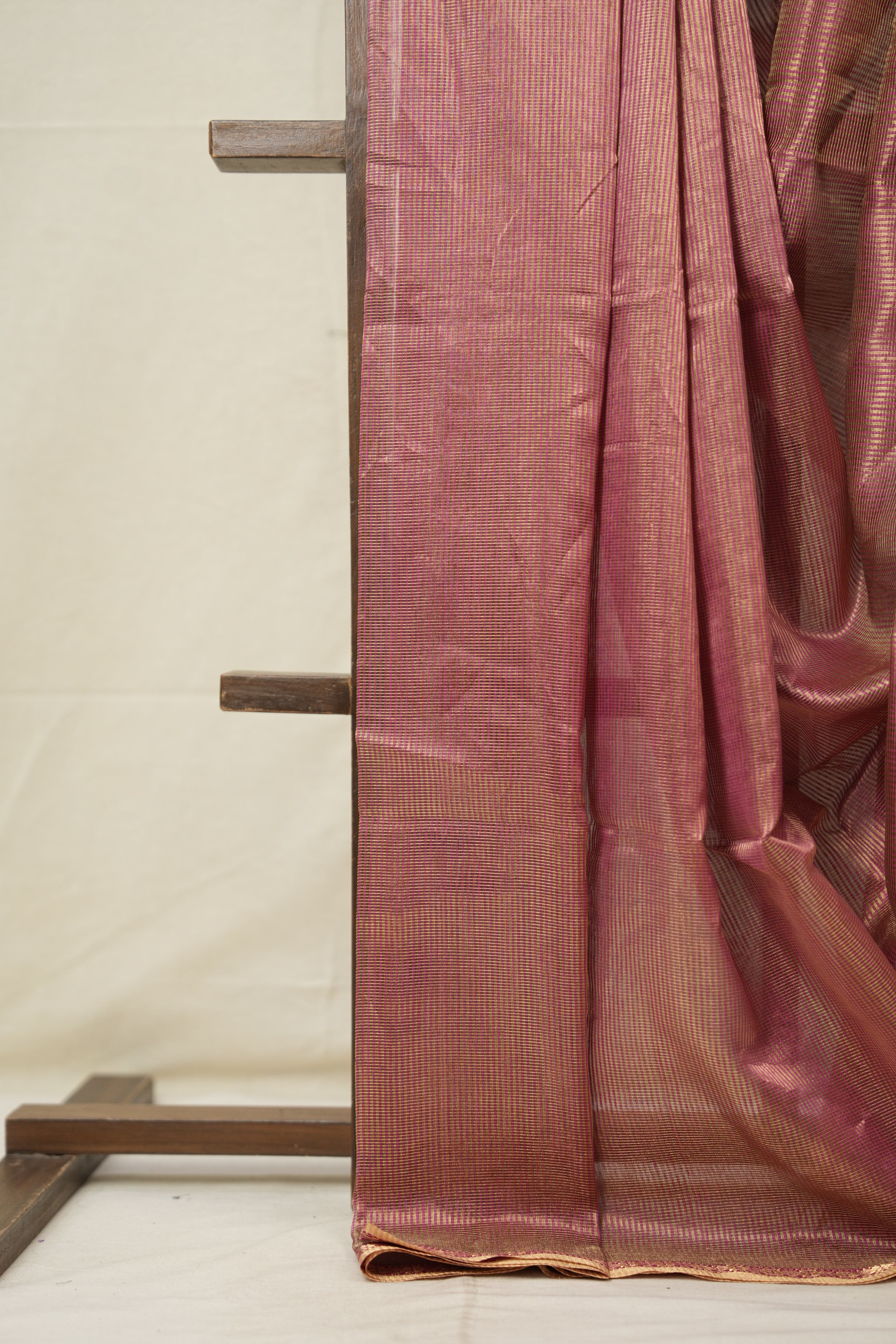 Golden Pink Maheshwari Tissue Saree - SRGPMTS681