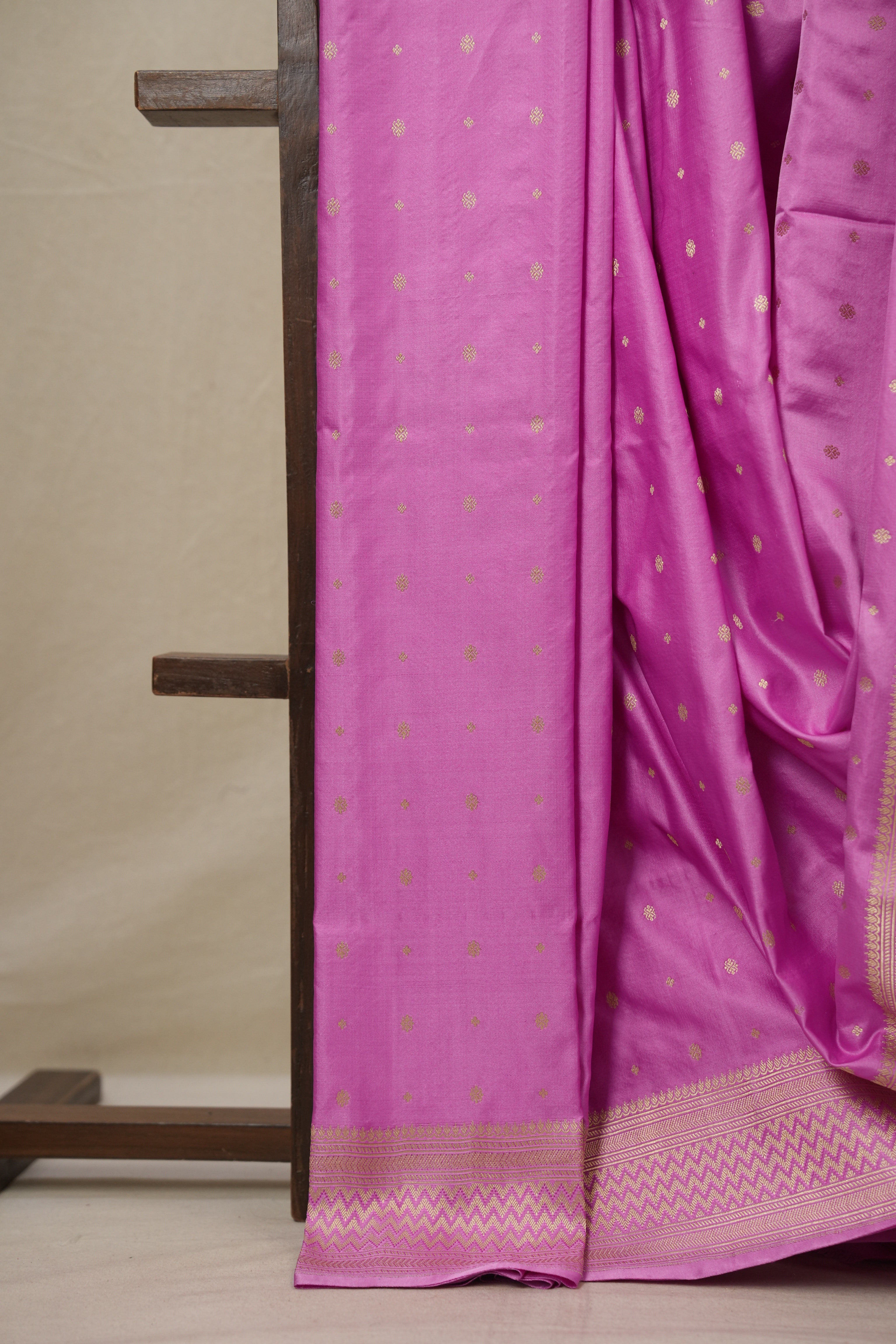 Lavender Pink Banarasi Silk Saree - SRLPBSS910