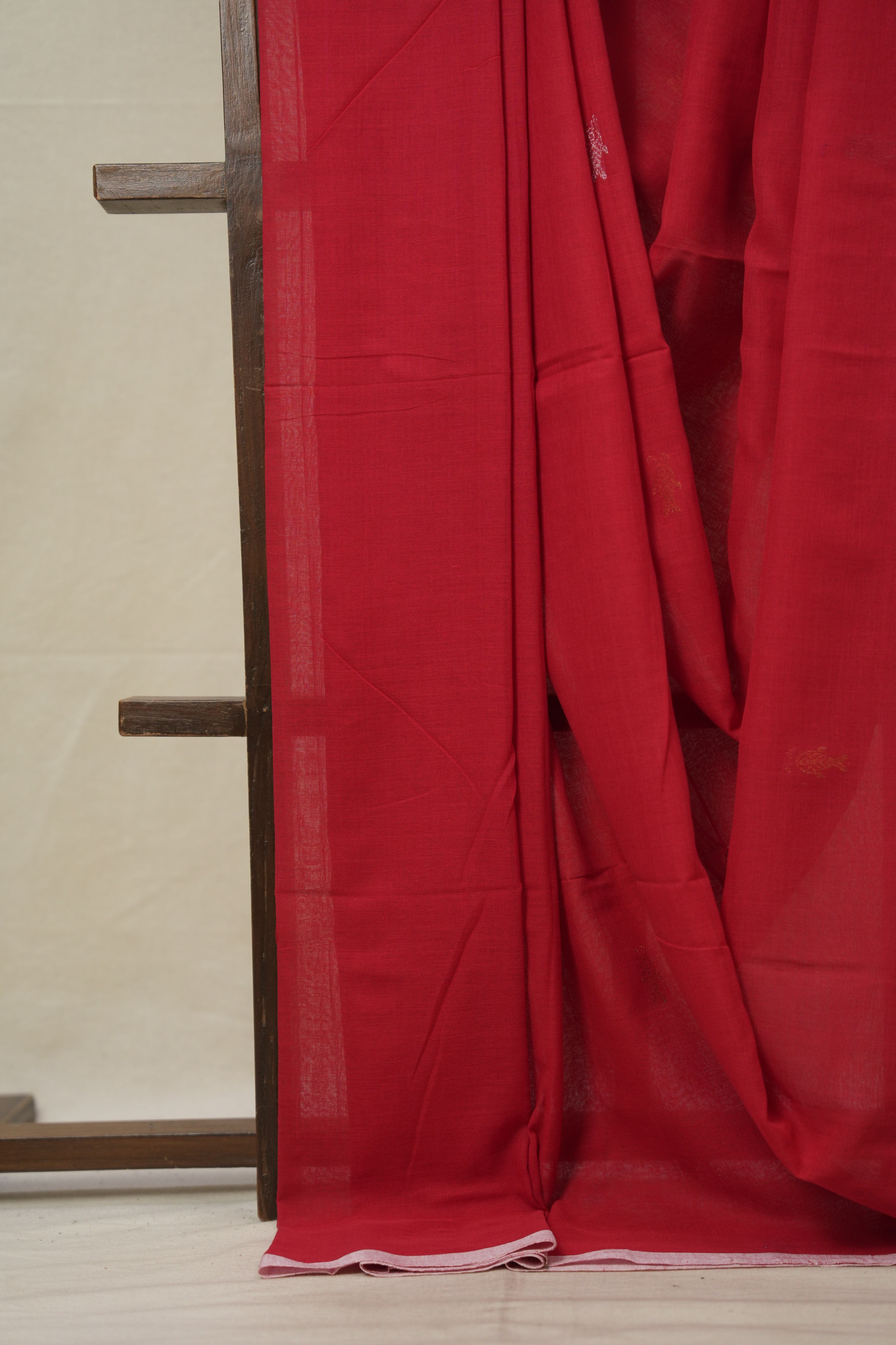 Red Bengal Cotton Jamdani Saree - SRRBCJS176