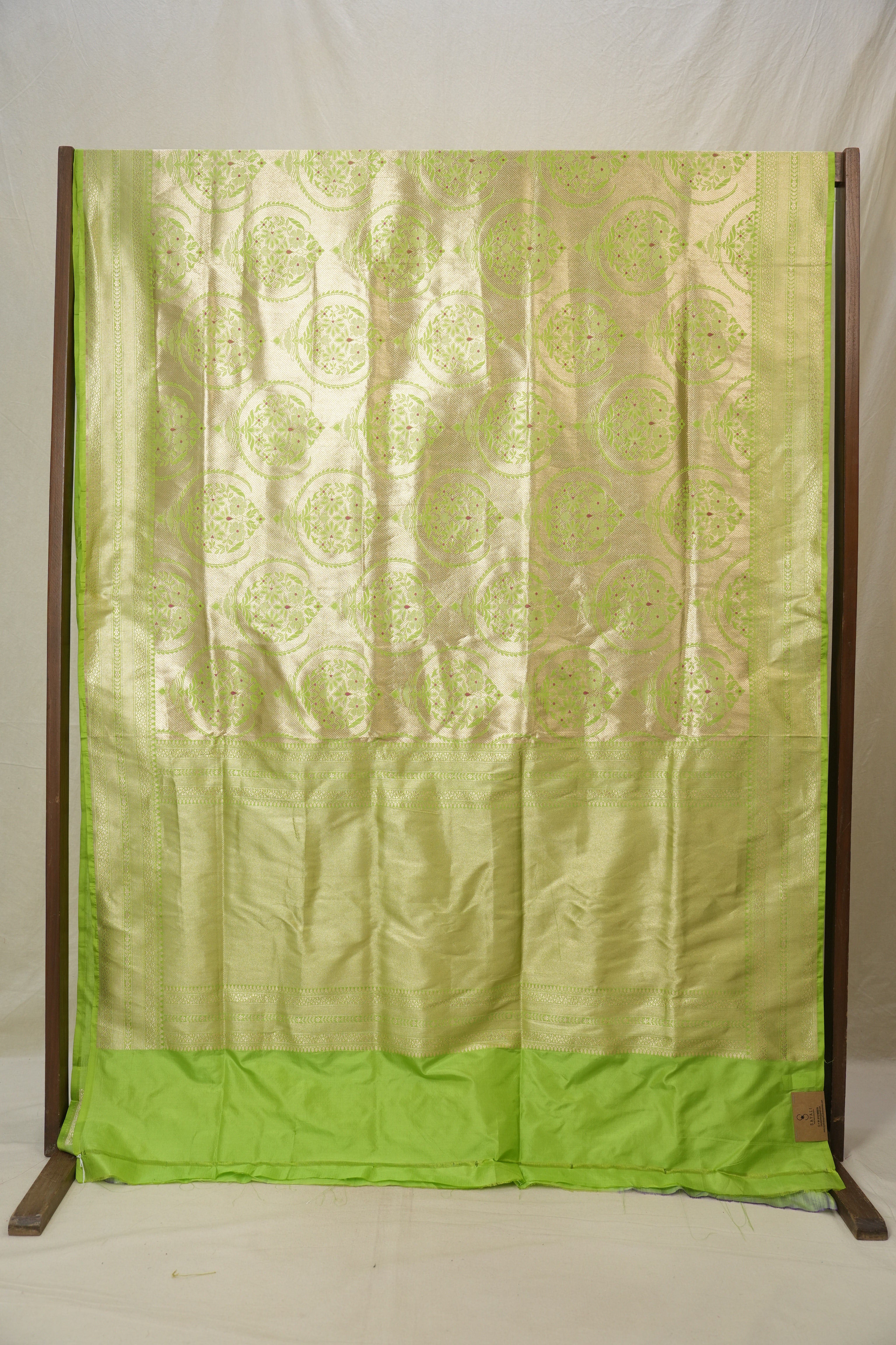 Cream-Parrot Green Banarasi Silk Saree - SRCPGBSS906