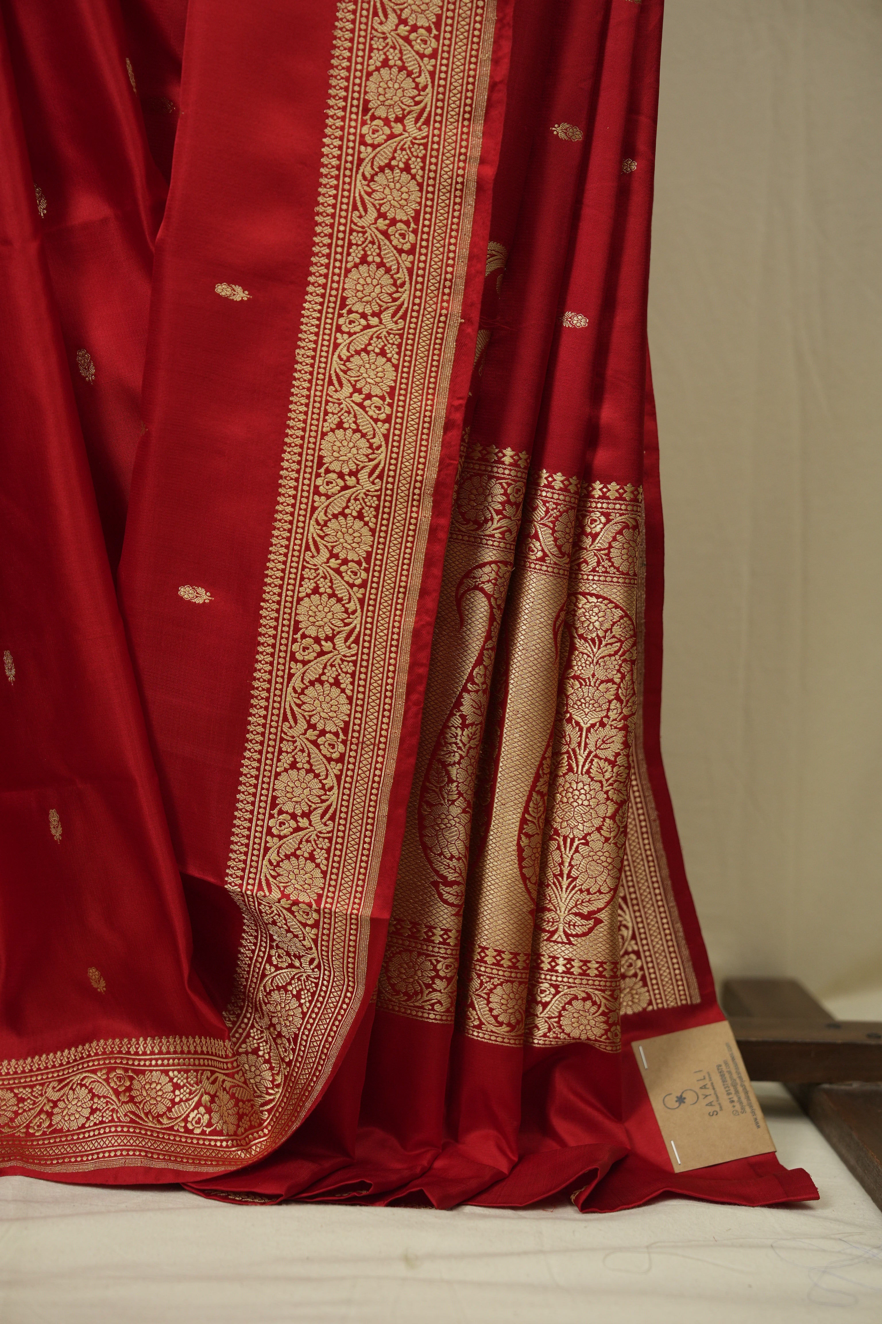 Red Banarasi Silk Saree - SRRBSS975