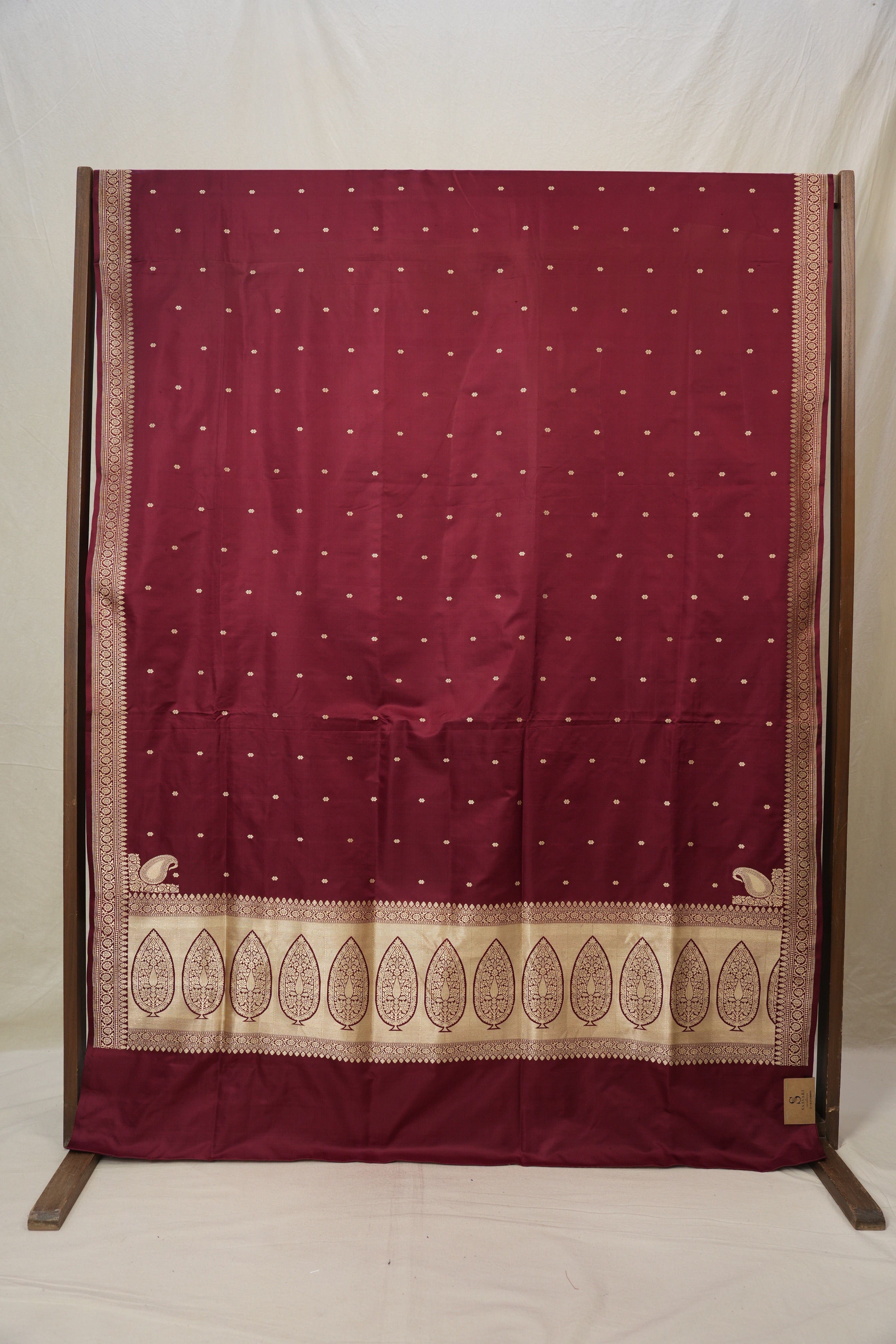 Hemangi Banarasi Silk Saree - Saavari - SSHBSS103