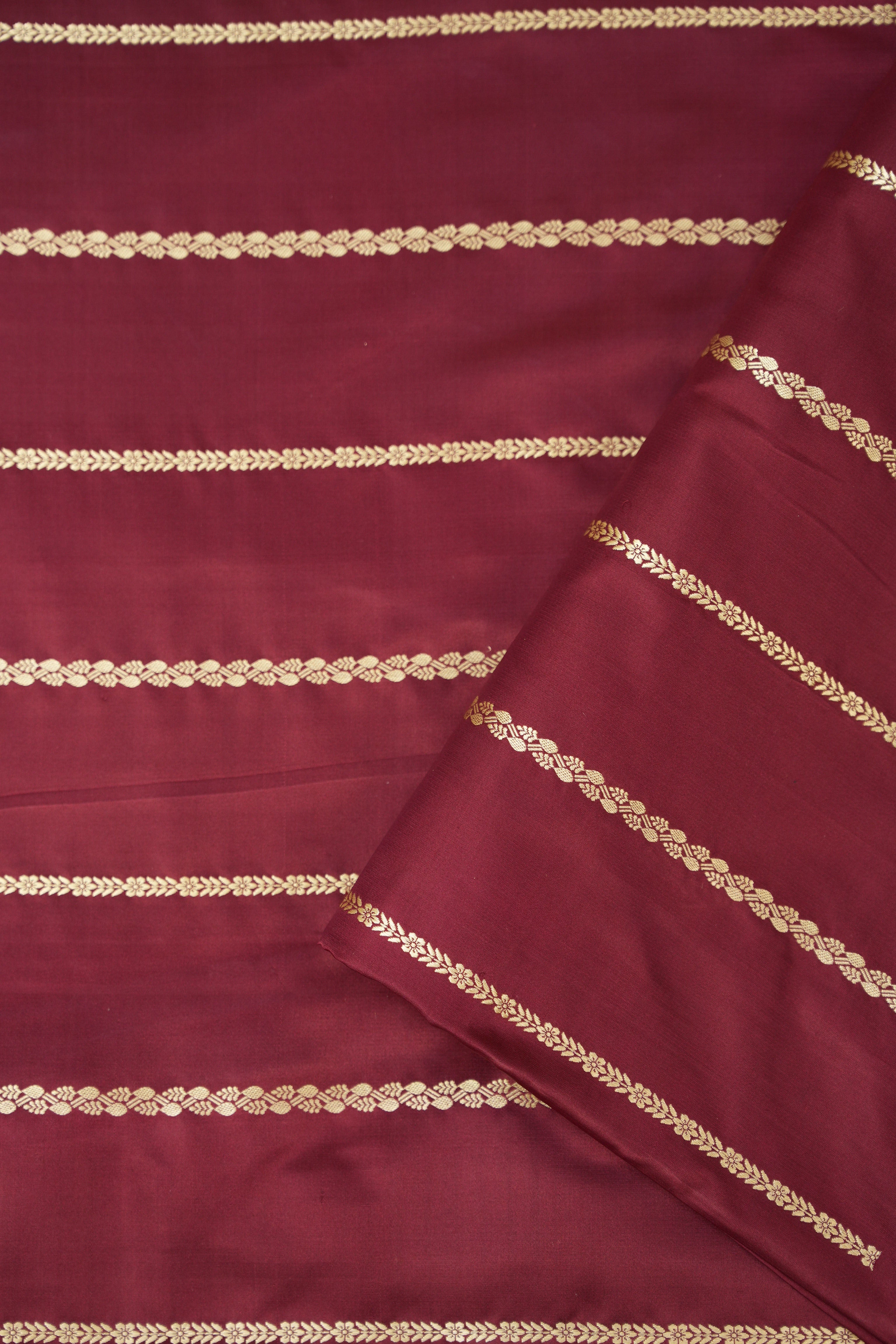 Hemangi Banarasi Silk Saree - Saavari - SSHBSS103