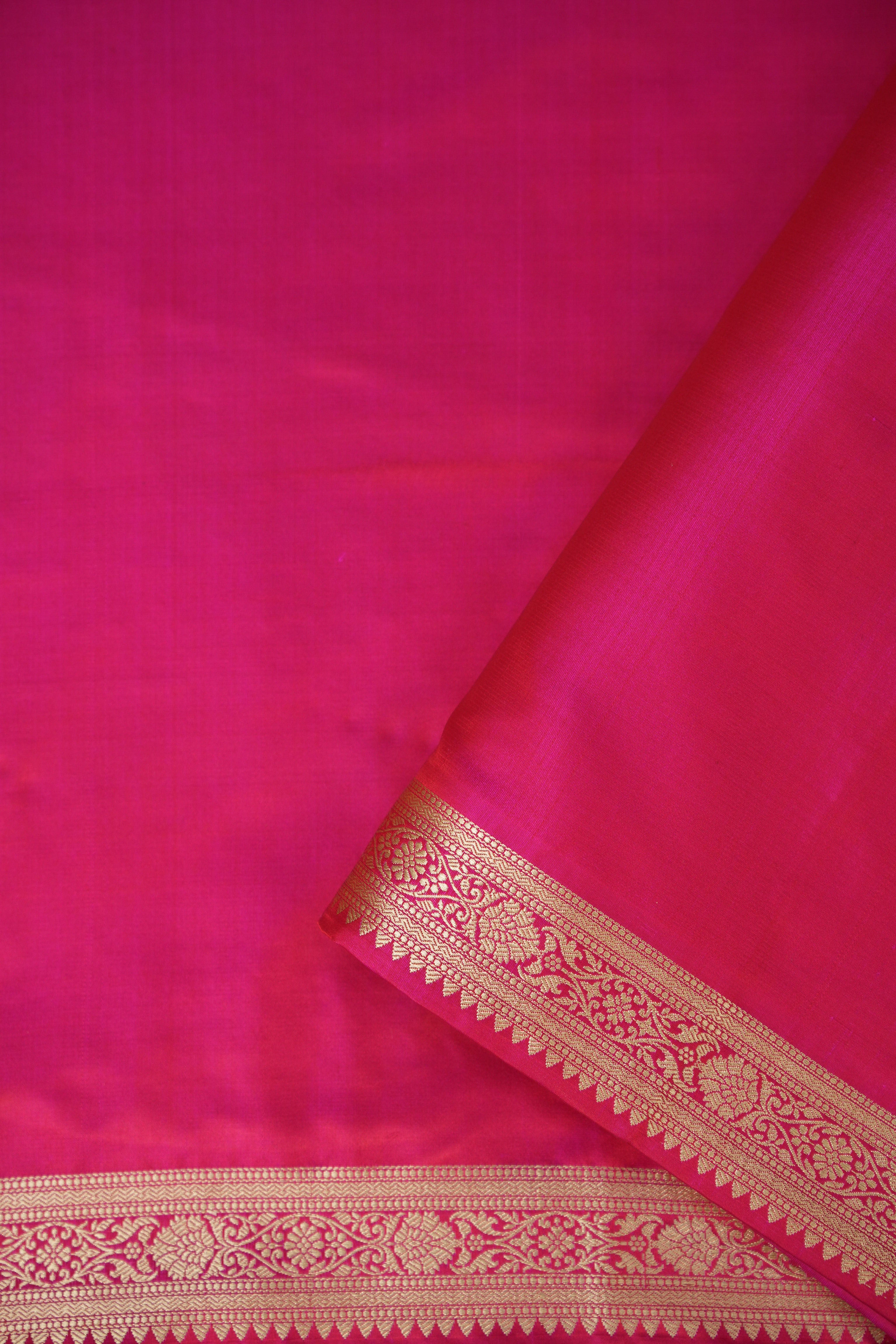 Surabhi Banarasi Silk Saree - Saavari - SSSBSS102