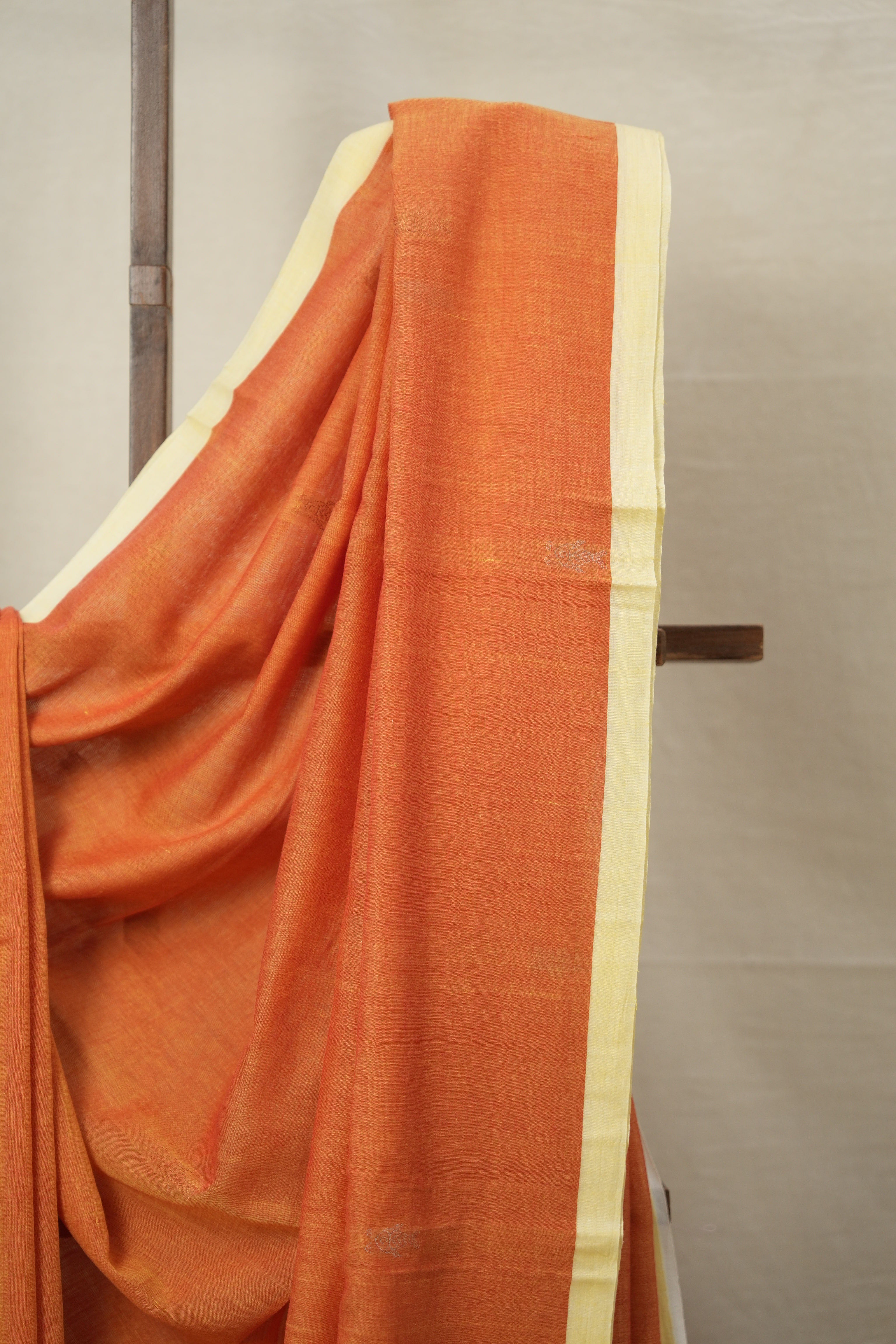 Pestle Orange Bengal Cotton Jamdani Saree - SRPOBCJS169