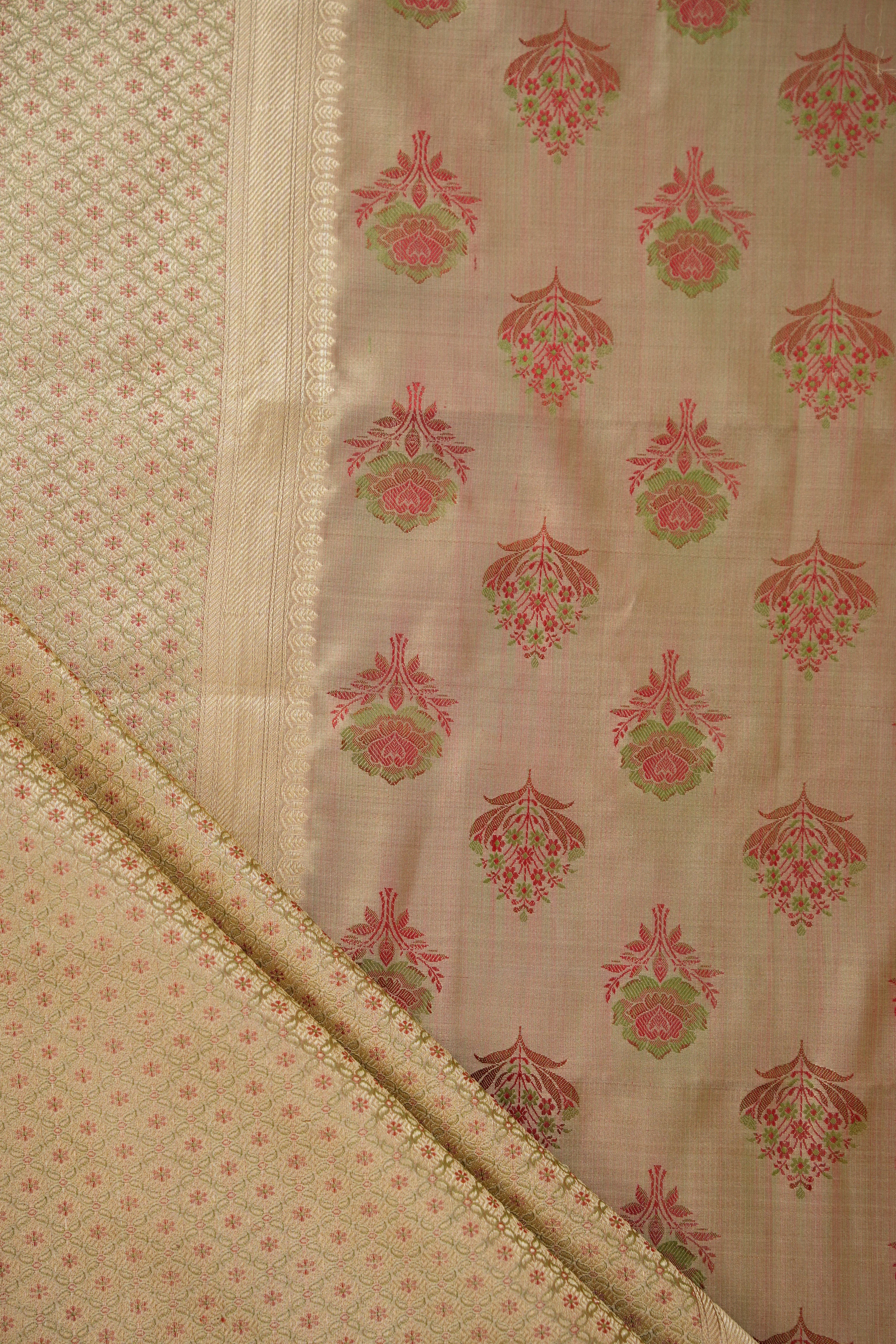 Kusumita Banarasi Silk Saree - Saavari - SSKBSS101