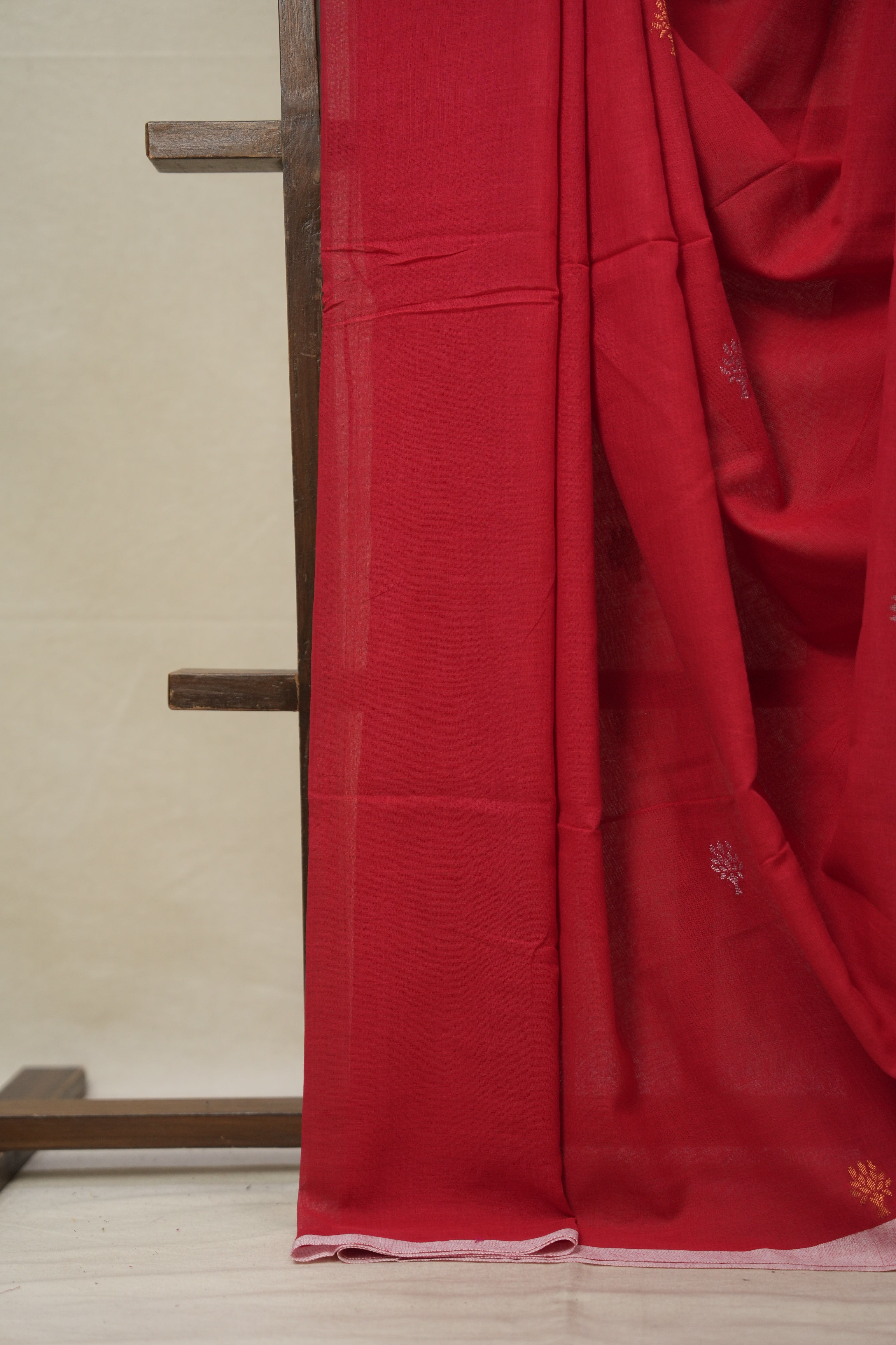 Red Bengal Cotton Jamdani Saree - SRRBCJS163