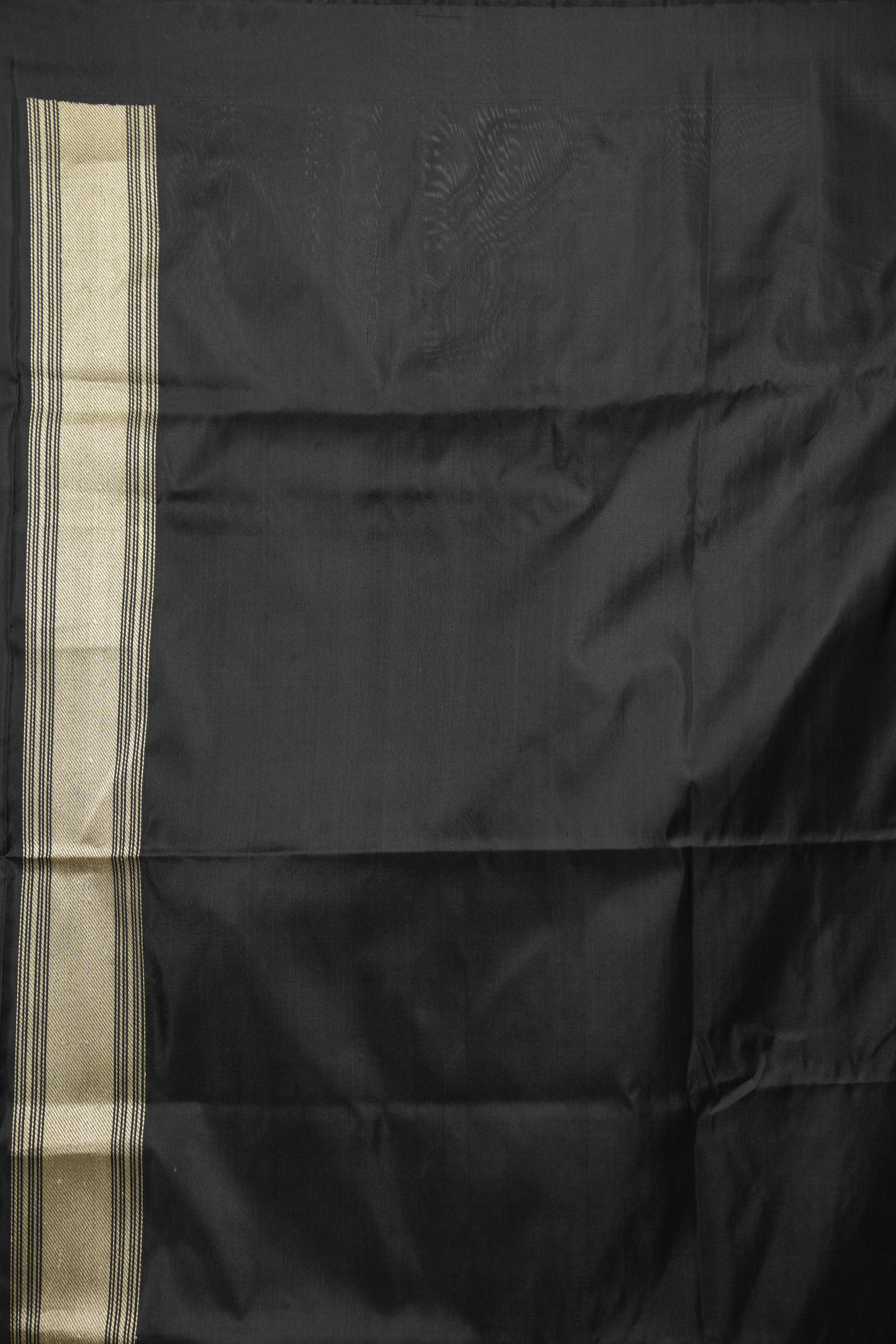 Black Banarasi Silk Saree - SRBBSS981