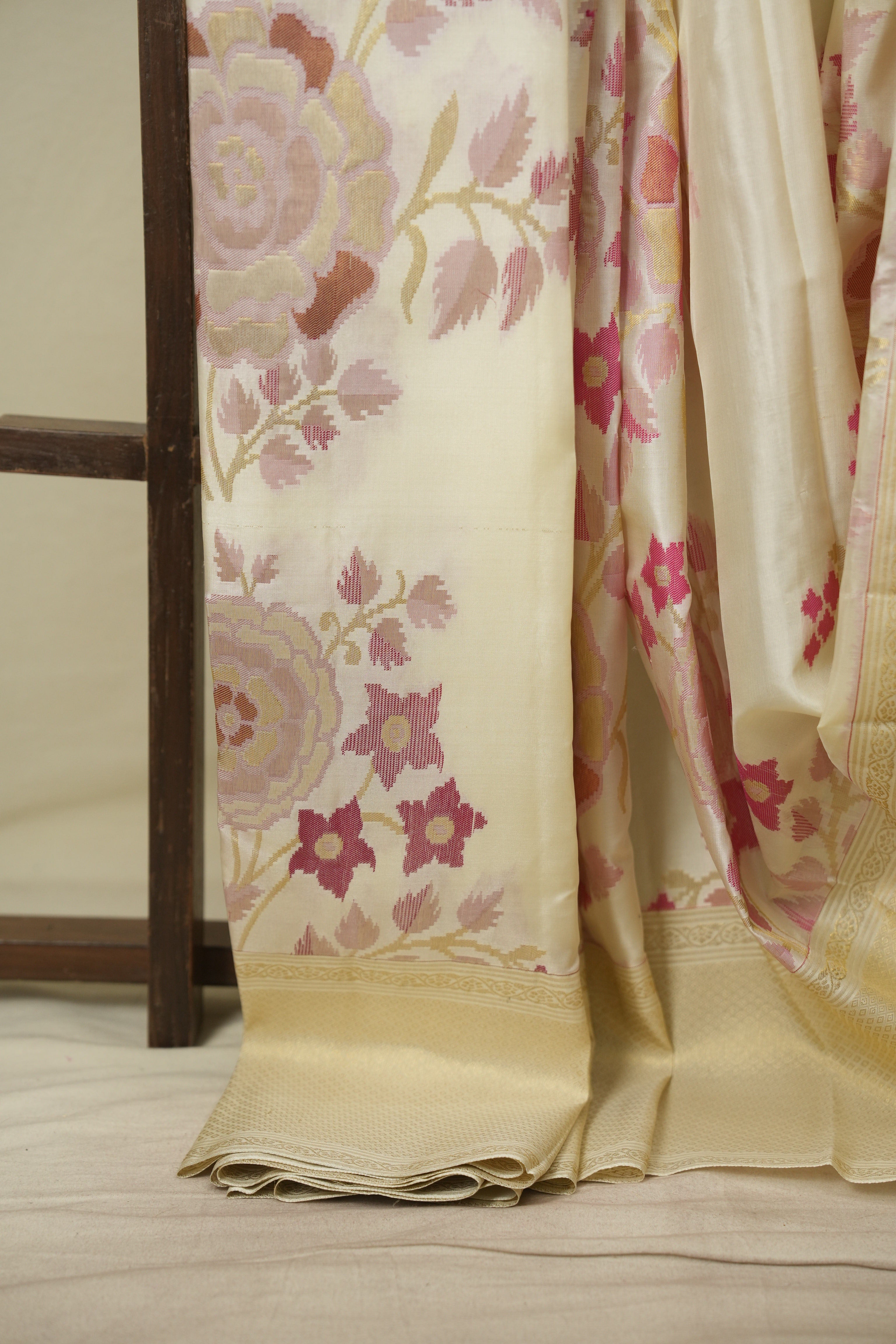 Cream Kanjivaram Silk Saree - SRCKSS1085