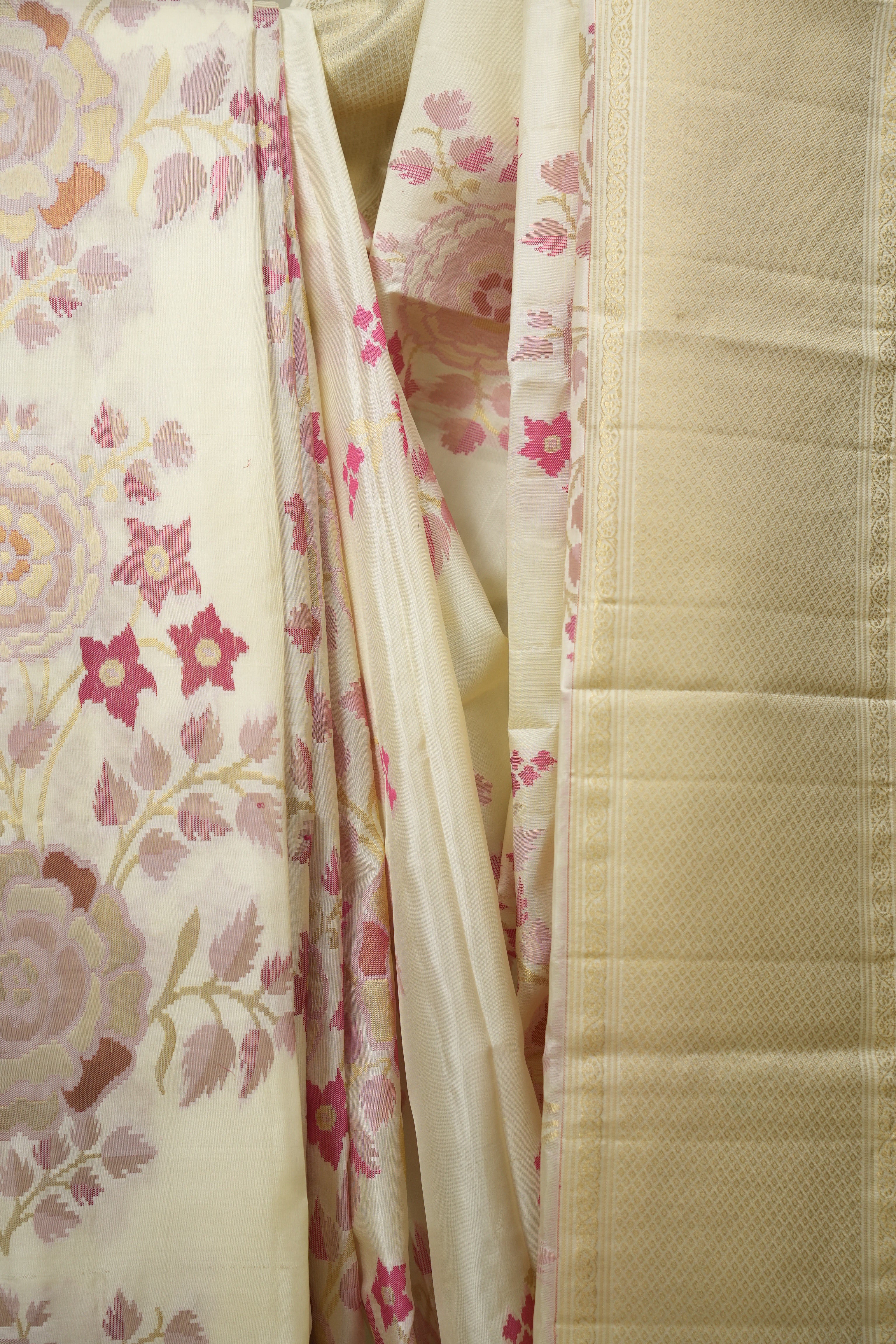 Cream Kanjivaram Silk Saree - SRCKSS1085