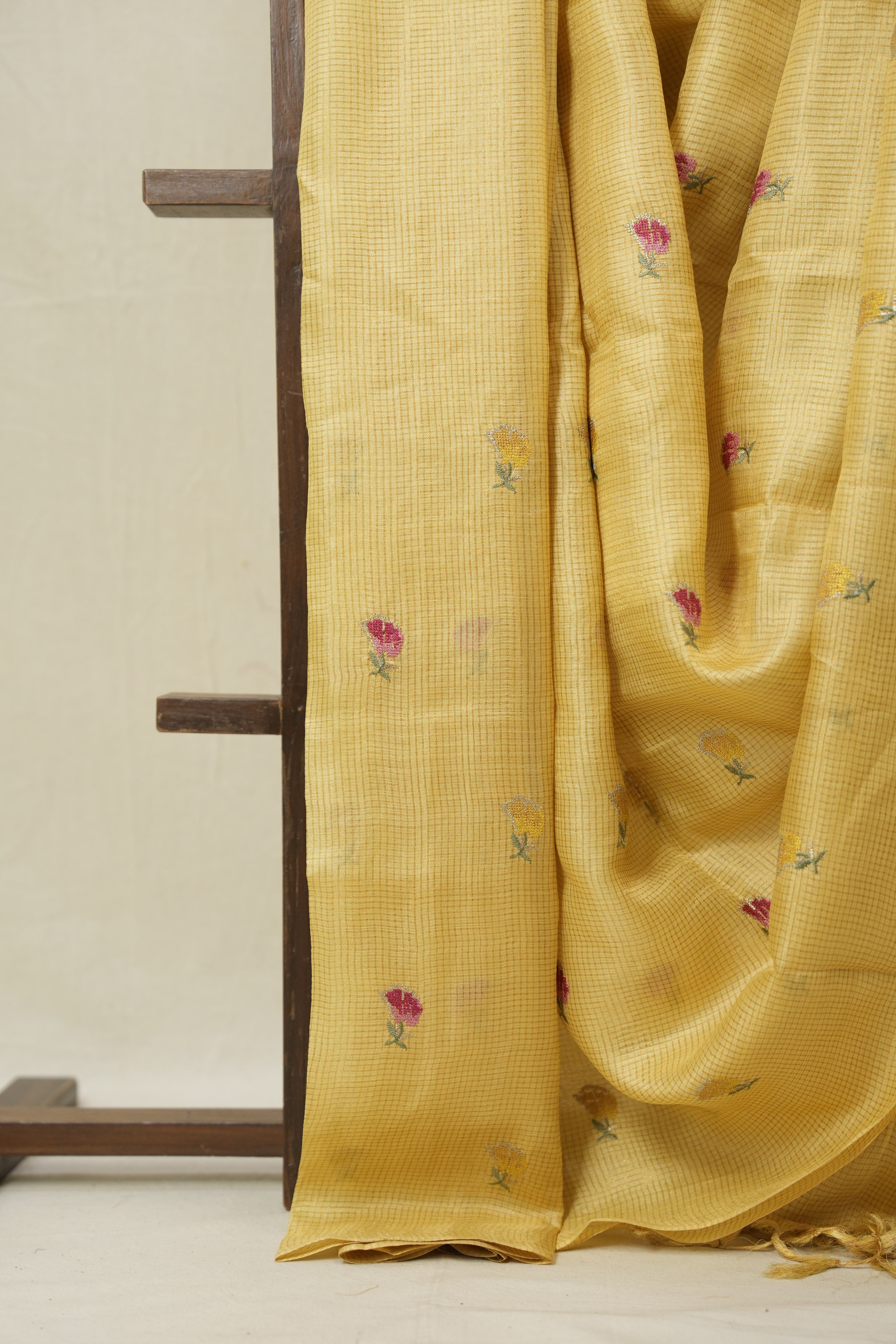 Yellow Machine Embroidered Tussar Silk Saree - SRYMETSS1545