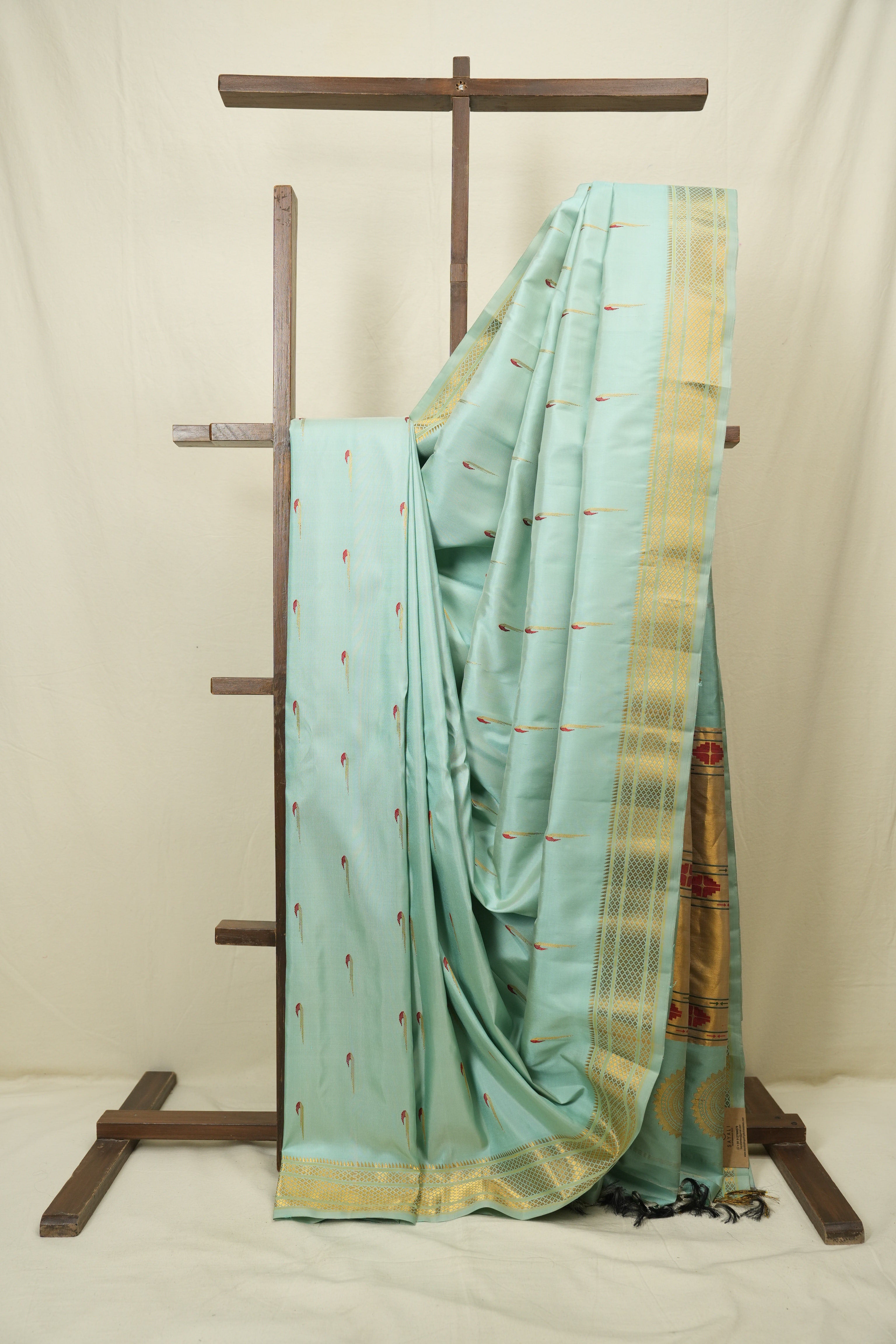 Aqua Green Gadwal Silk Saree - SRAGGSS656