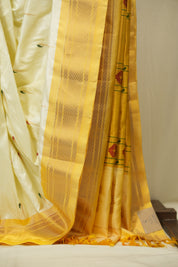 Cream White Gadwal Silk Saree - SRCWGSS657