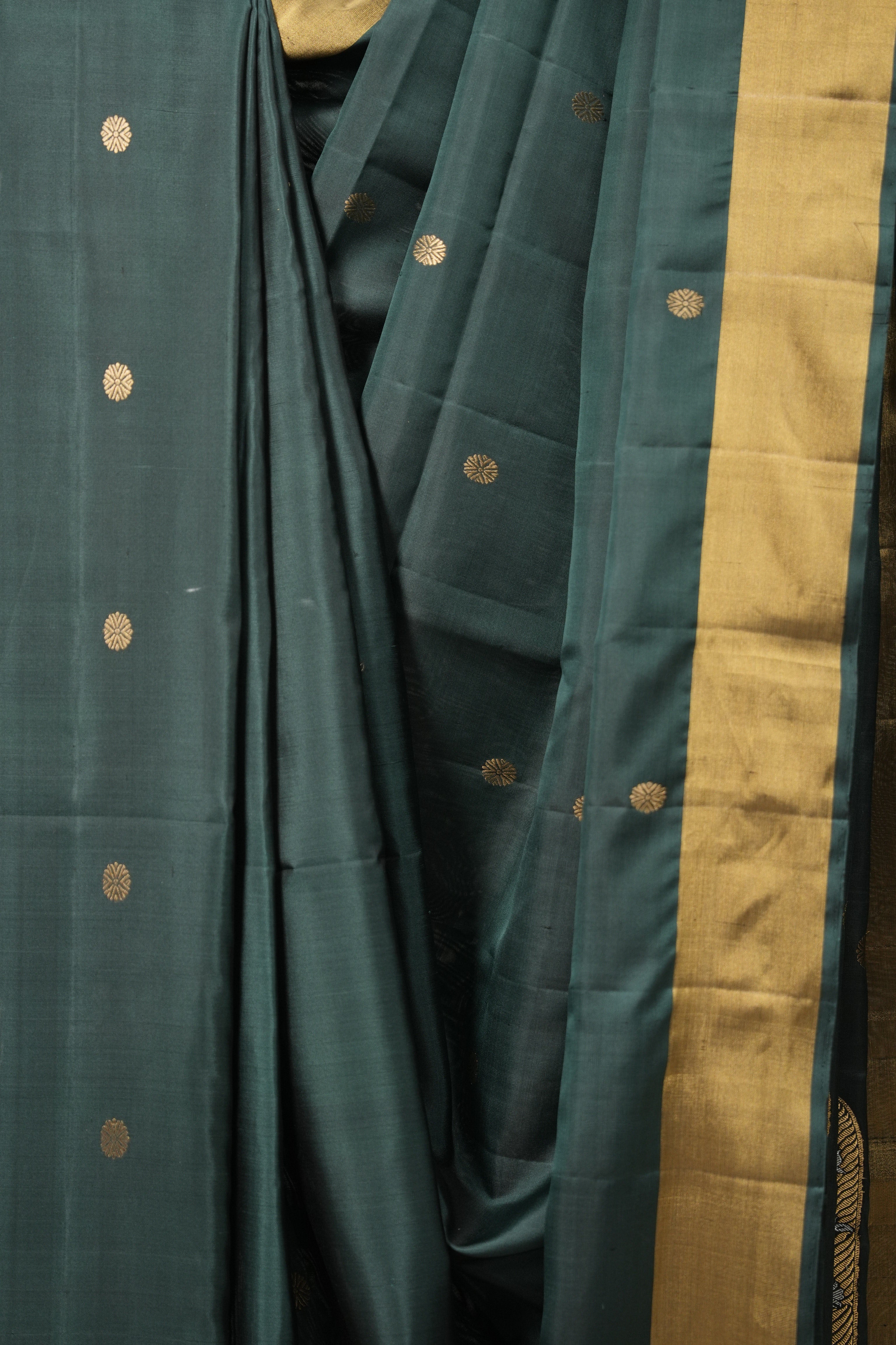 Forest Green Soft Silk Saree - SRFGSSS405