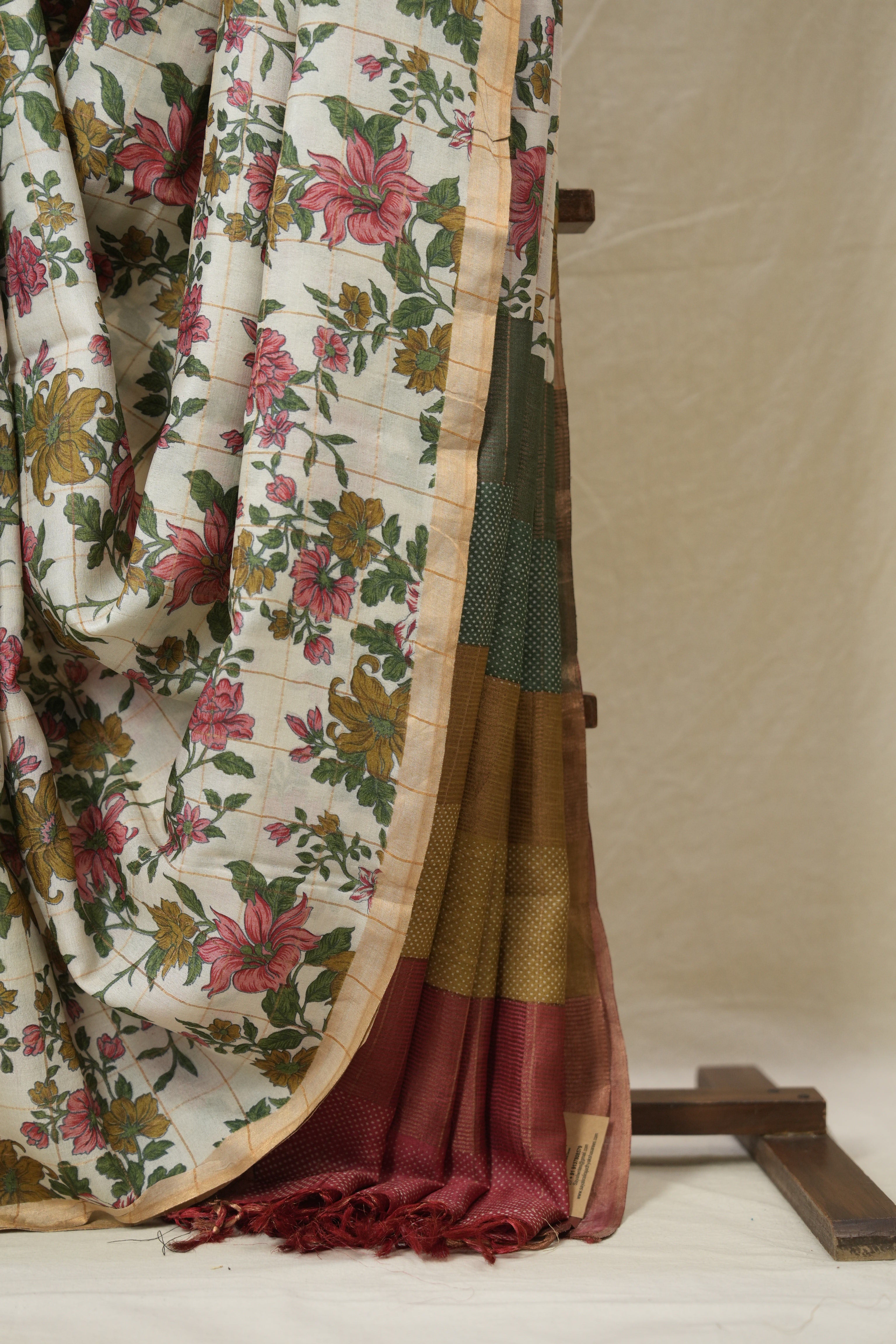 Cream Printed Tussar Silk Saree (DEFECT) - SRCPTSS104-PI