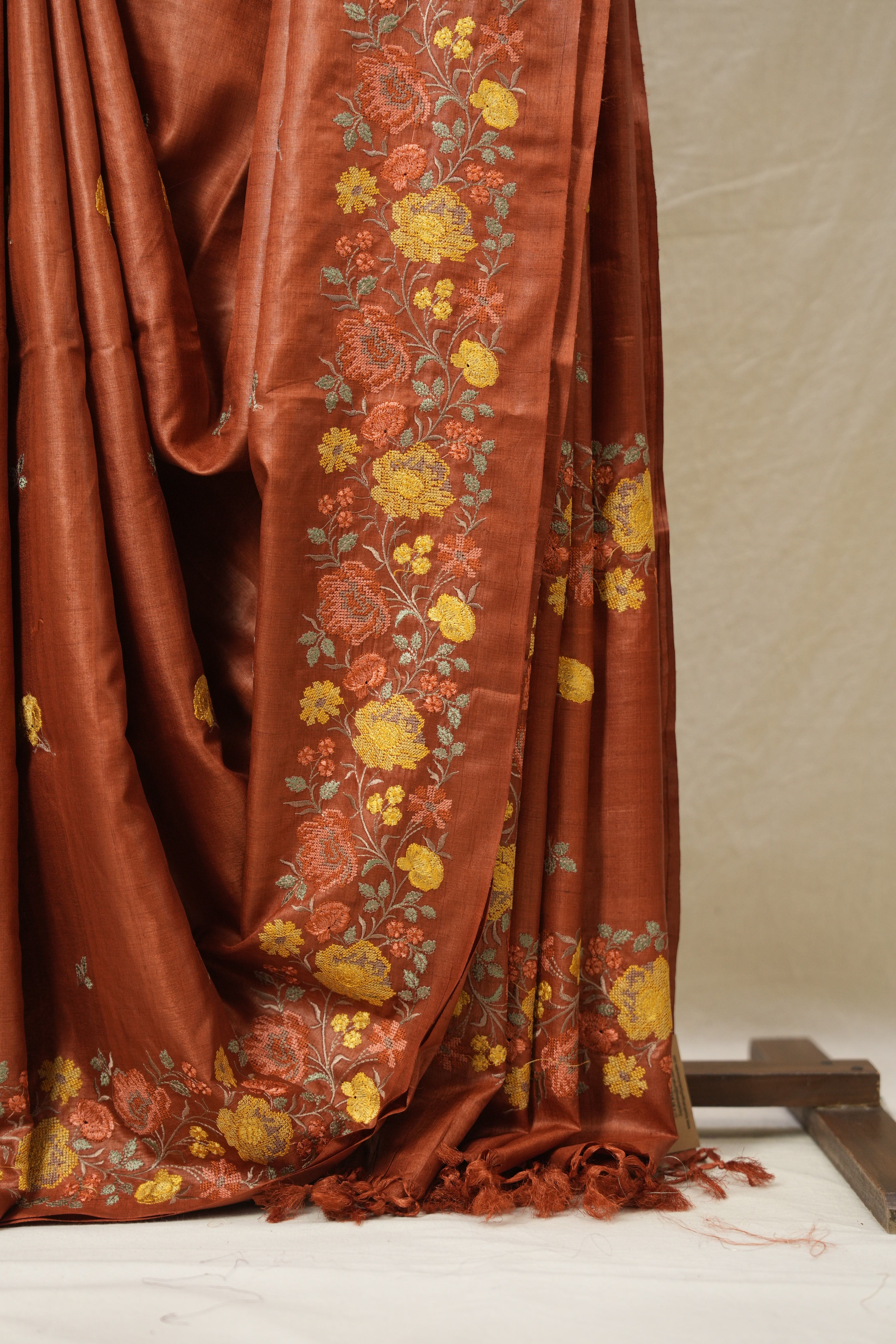 Brick Orange Machine Embroidered Tussar Silk Saree - SRBOMETSS1548