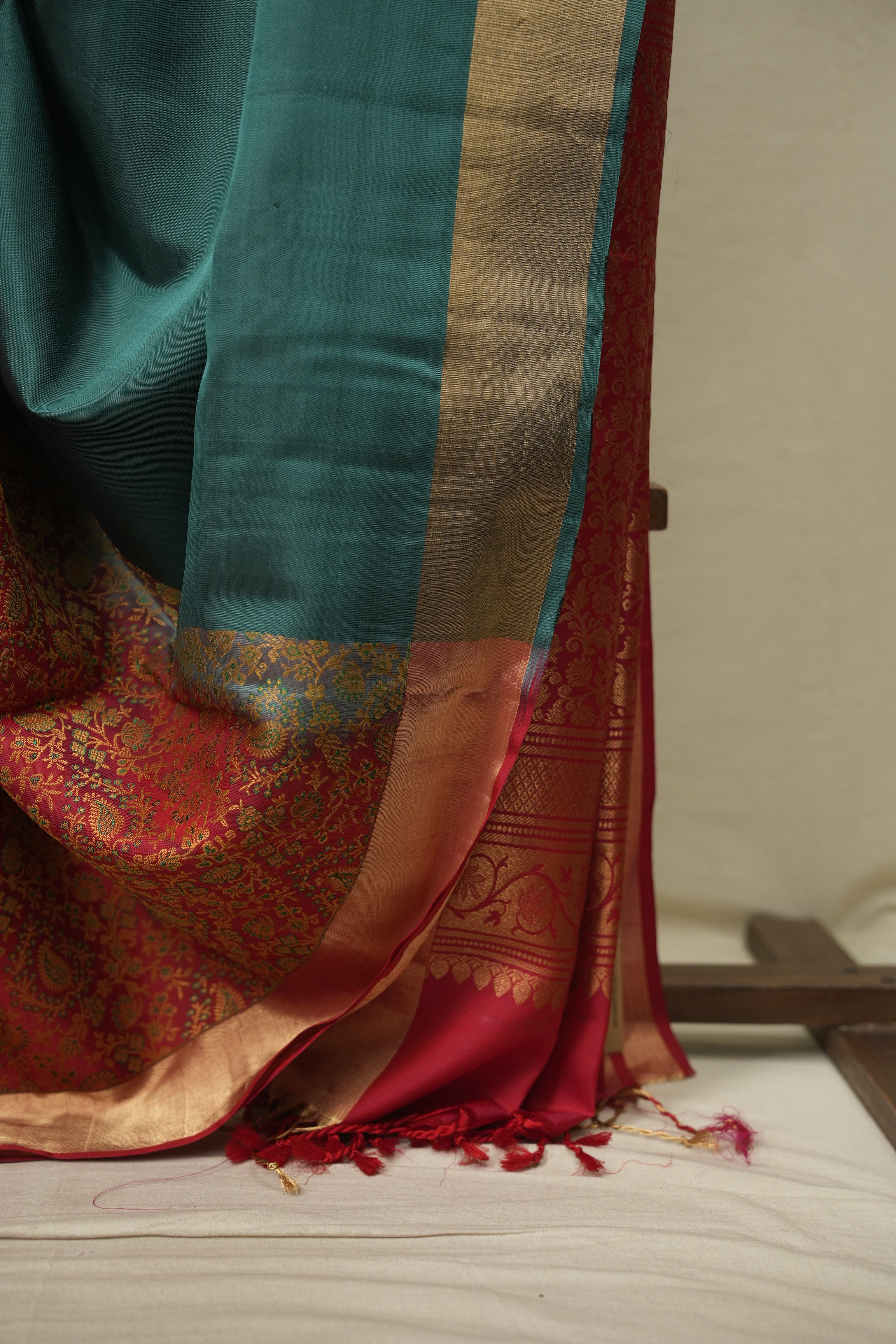 Red -Teal Green Soft Silk Saree - SRRTGSSS487