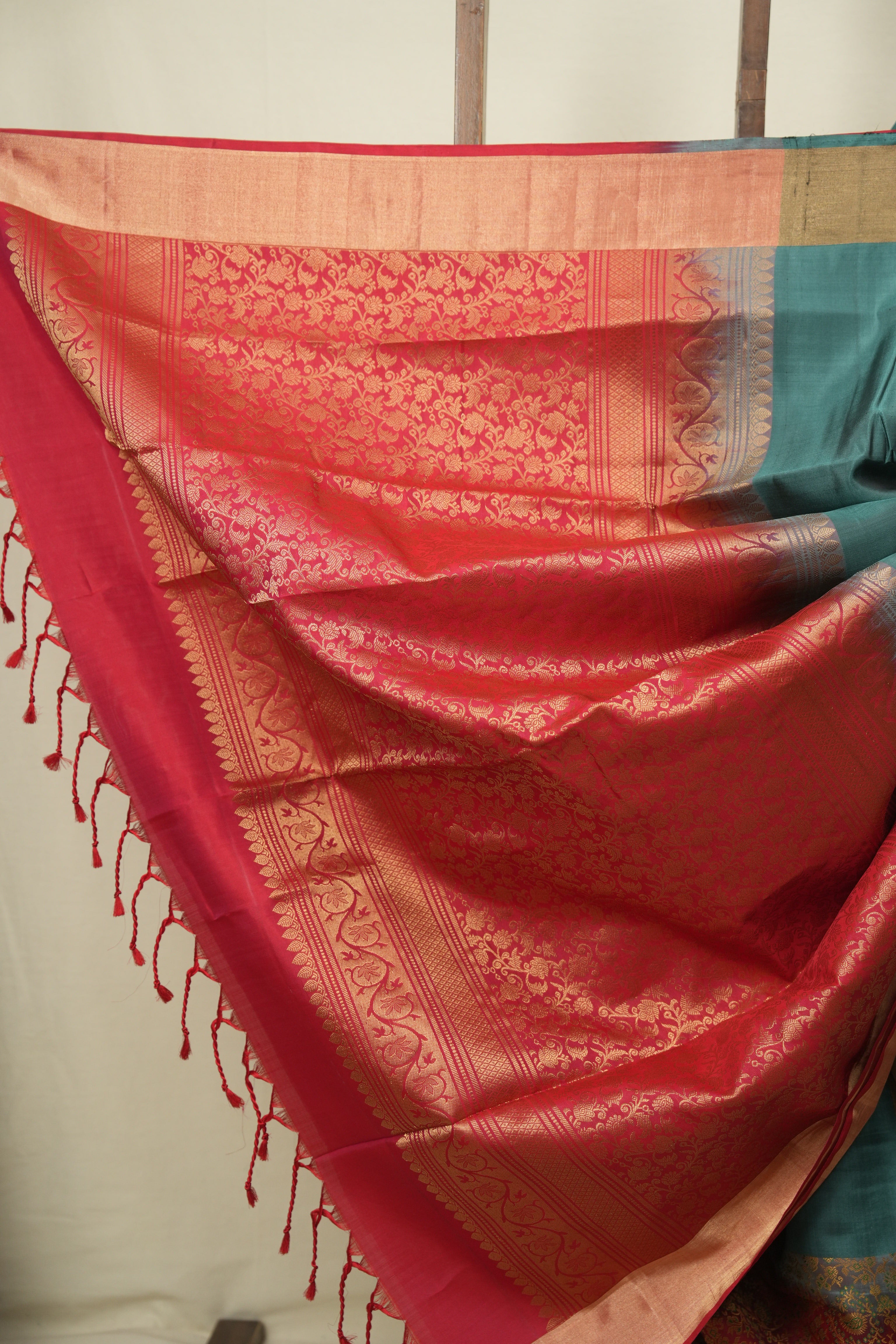 Red -Teal Green Soft Silk Saree - SRRTGSSS487
