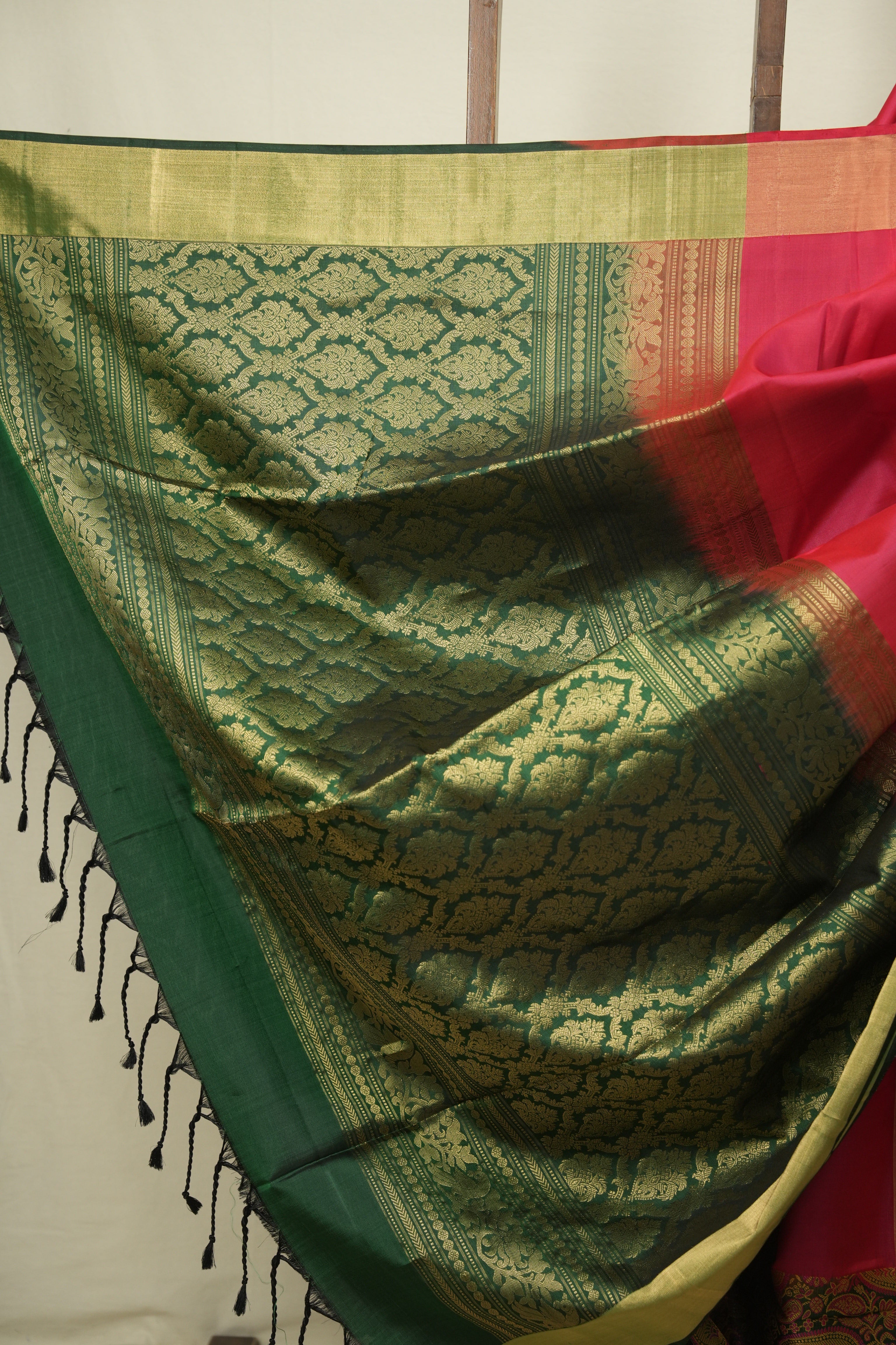 Red -Green Soft Silk Saree - SRRSSS486