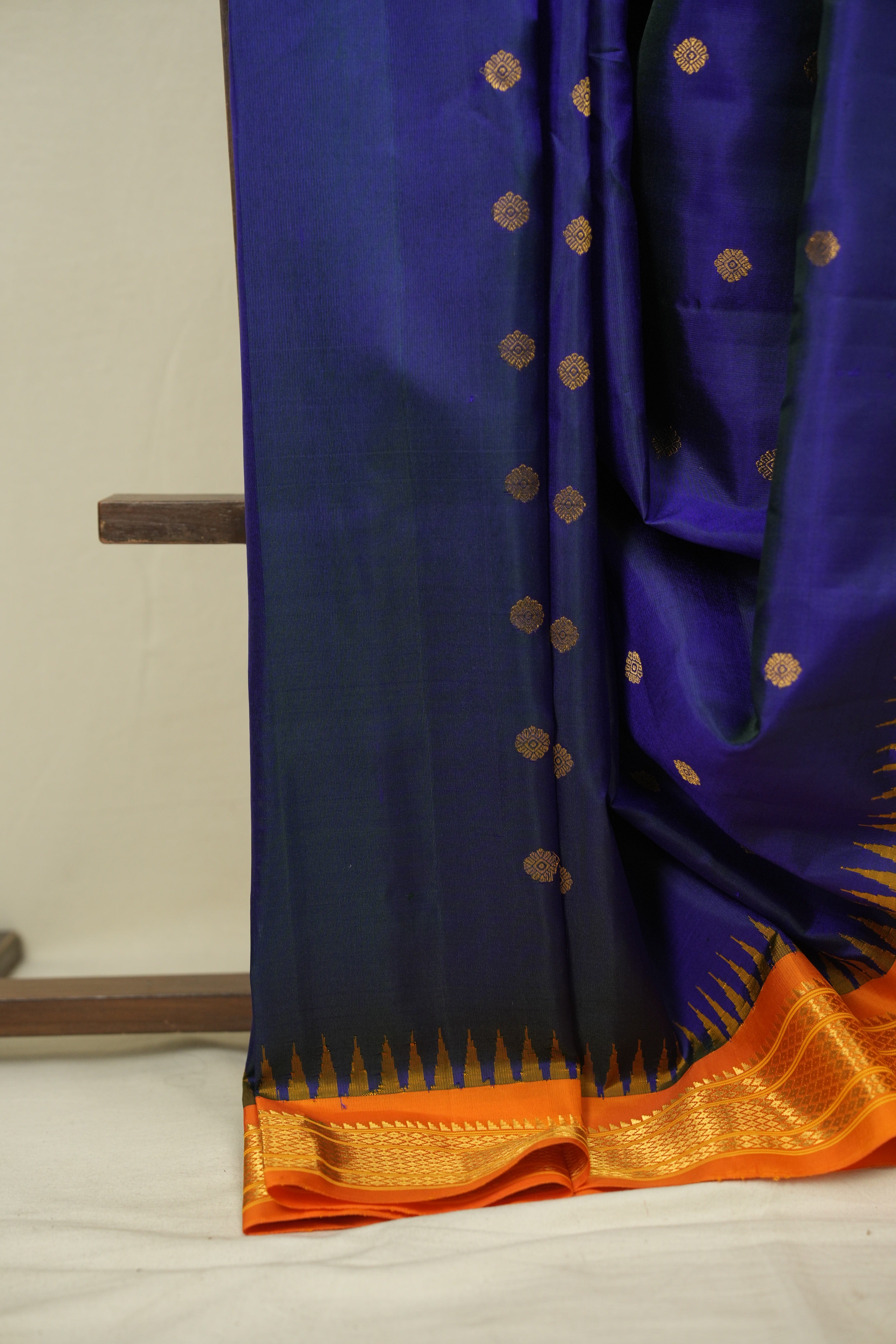 Navy Blue Gadwal Silk Saree - SRNBGSS667