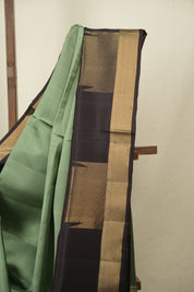 Green Soft Silk Saree - SRGSSS497
