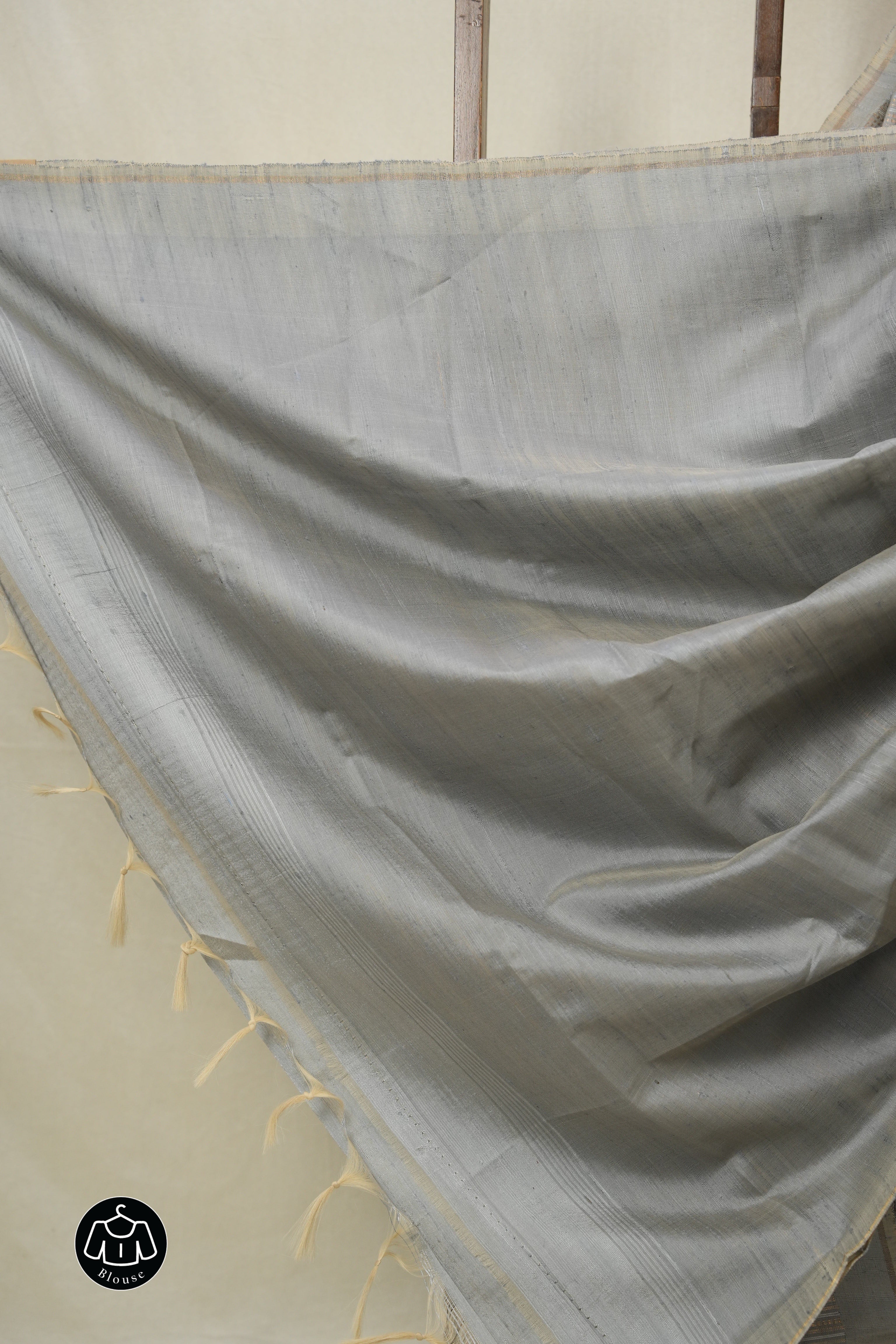 Ash Grey Raw Silk Saree - SRAGRSS967