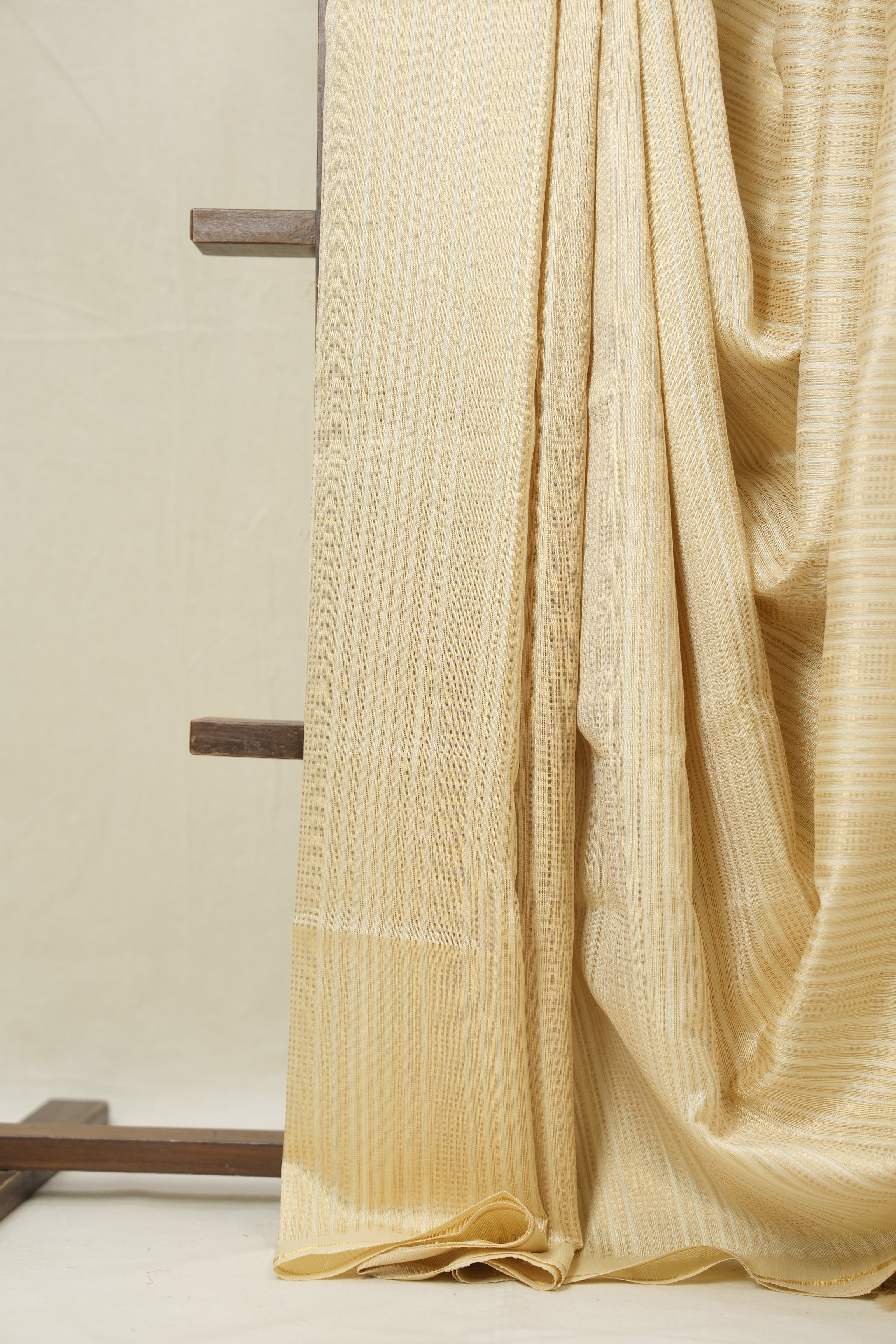 Cream Raw Silk Saree - SRCRSS968