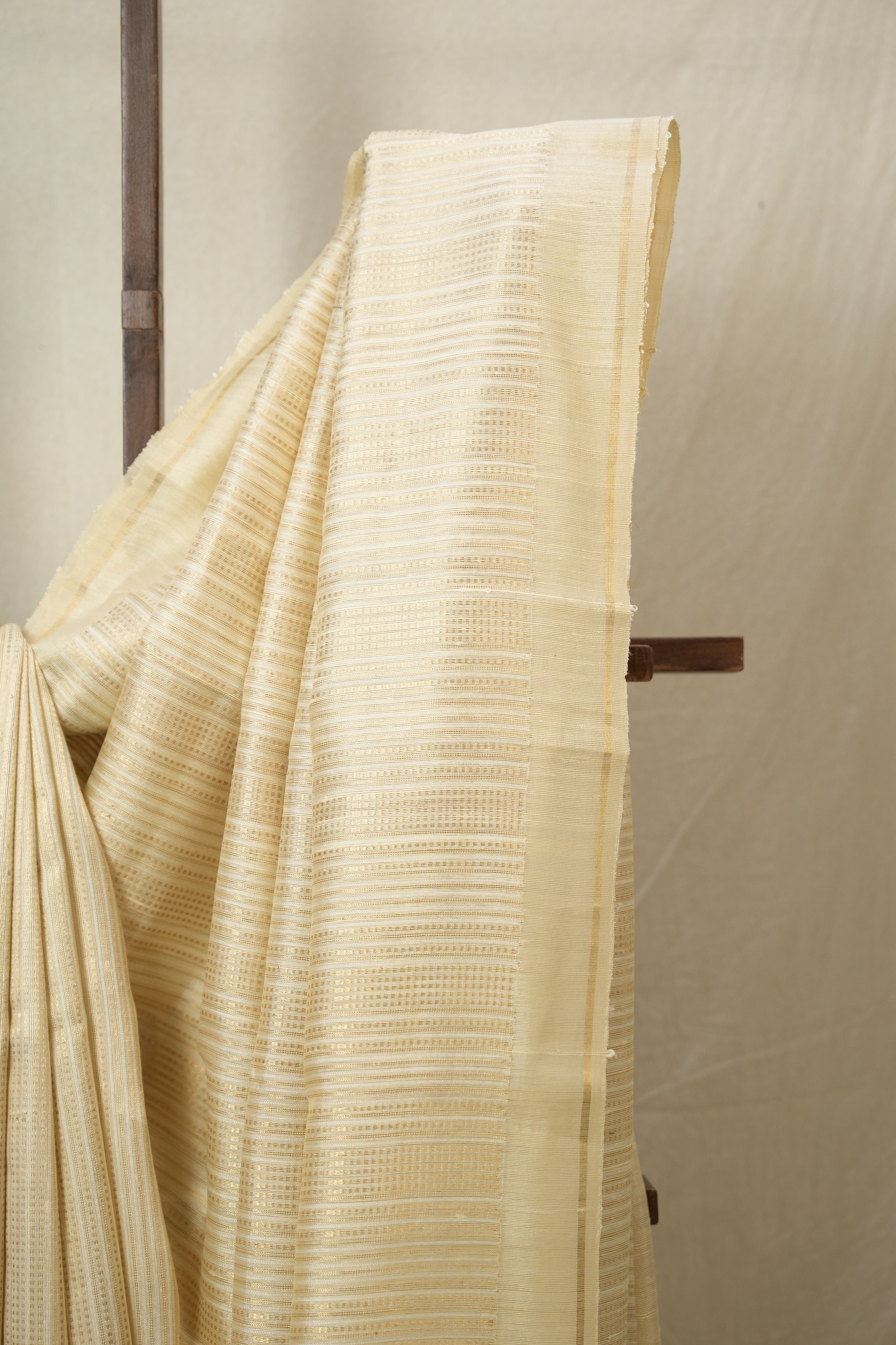 Cream Raw Silk Saree - SRCRSS968
