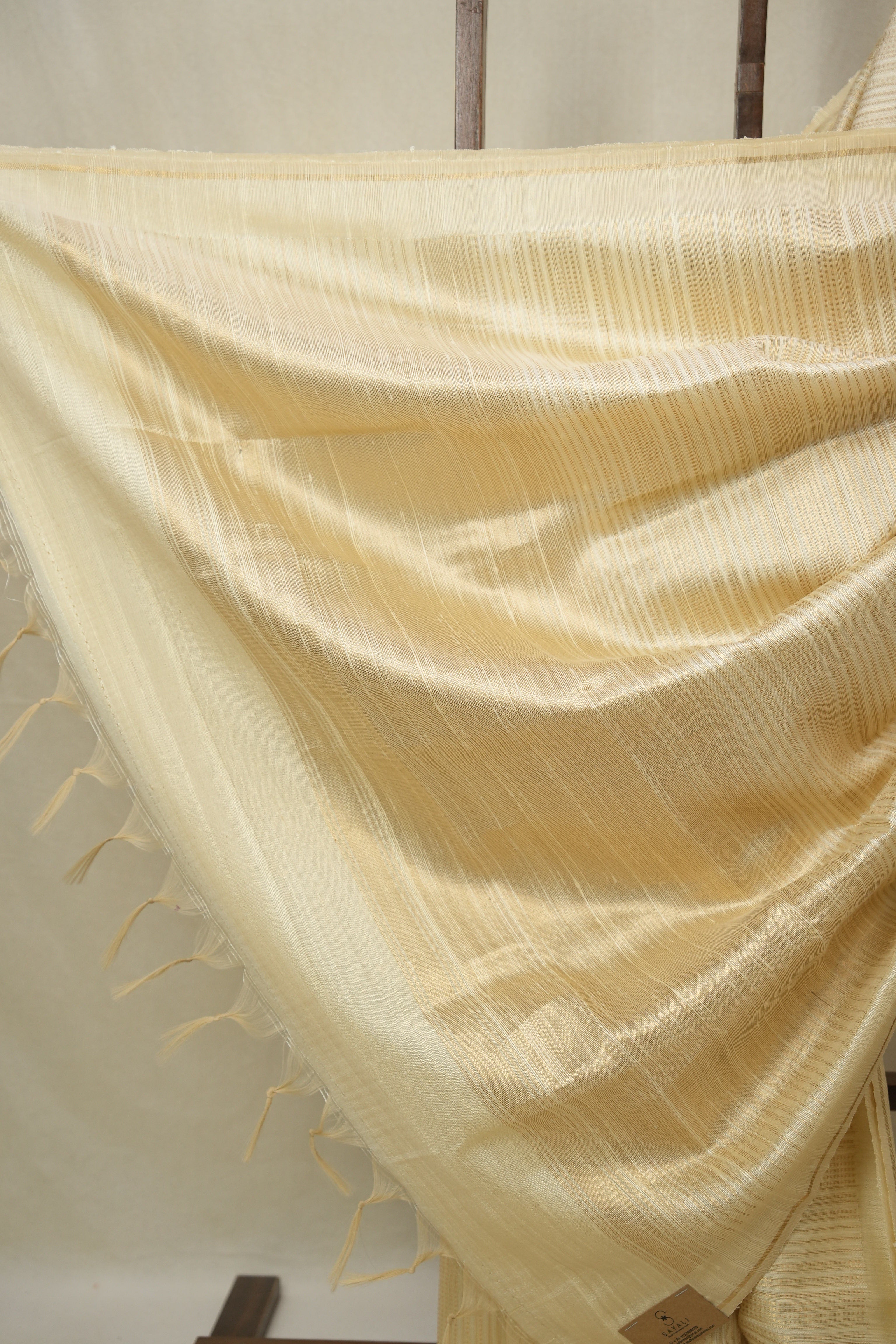 Cream Raw Silk Saree - SRCRSS968