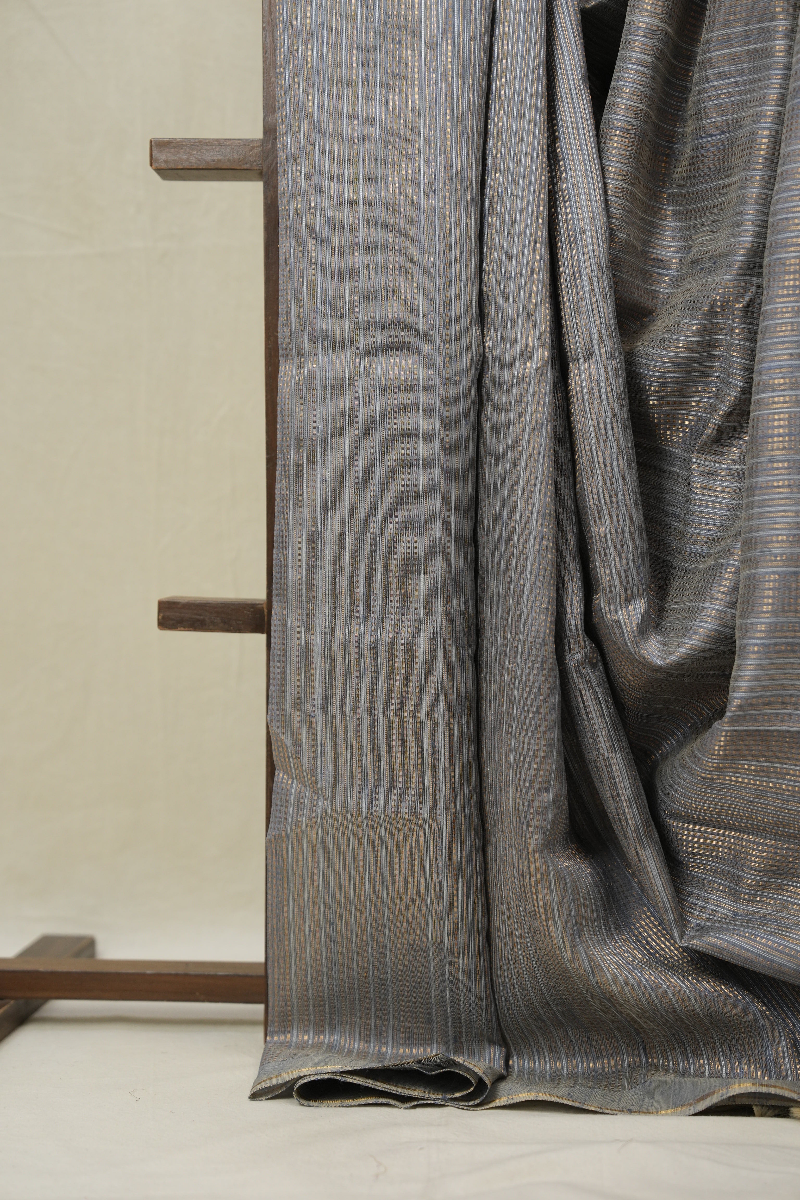 Ash Blue Raw Silk Saree - SRABRSS969