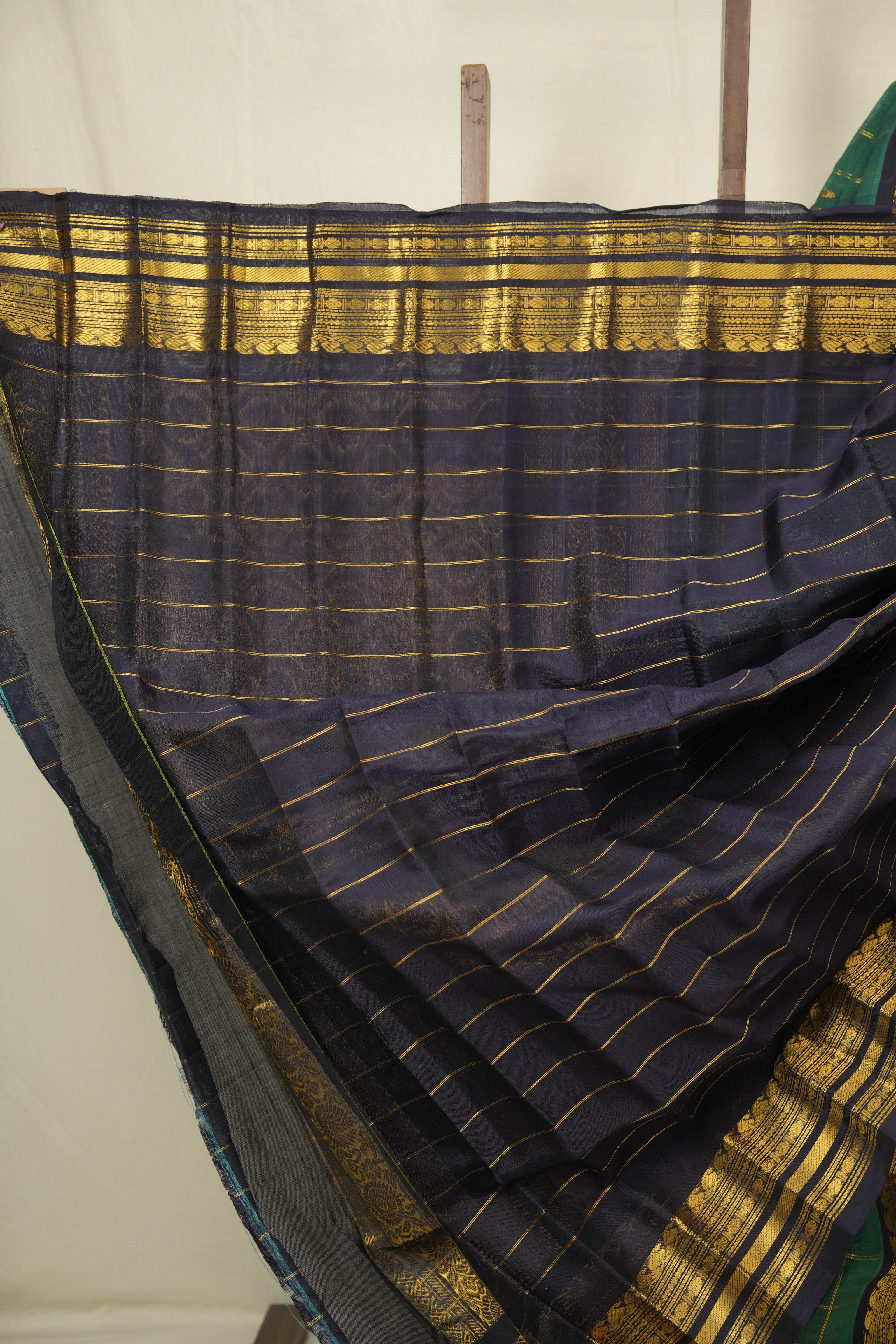 Green Gadwal Cotton Silk Saree - SRGGCSS201