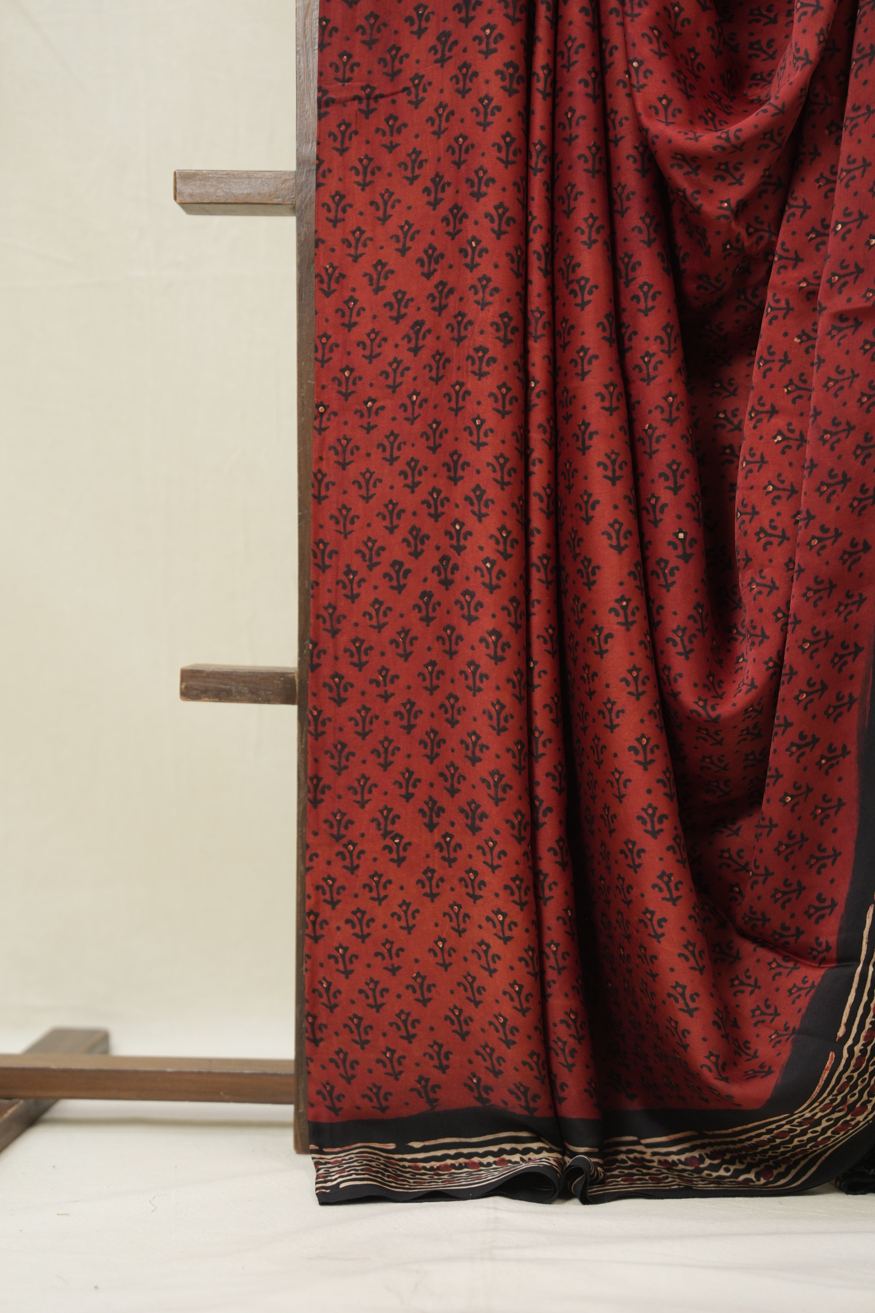Rust Red Floral Print HBP Modal Silk Saree - SRRMSS560
